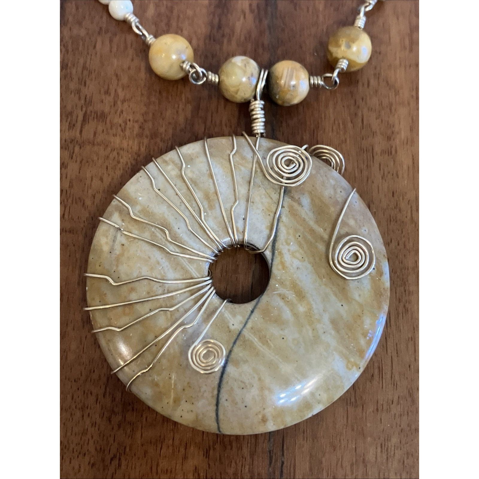 Other Vtg Gold Tone Statement Necklace Stone Beaded Modernist Y2k Size ONE SIZE - 12 Thumbnail