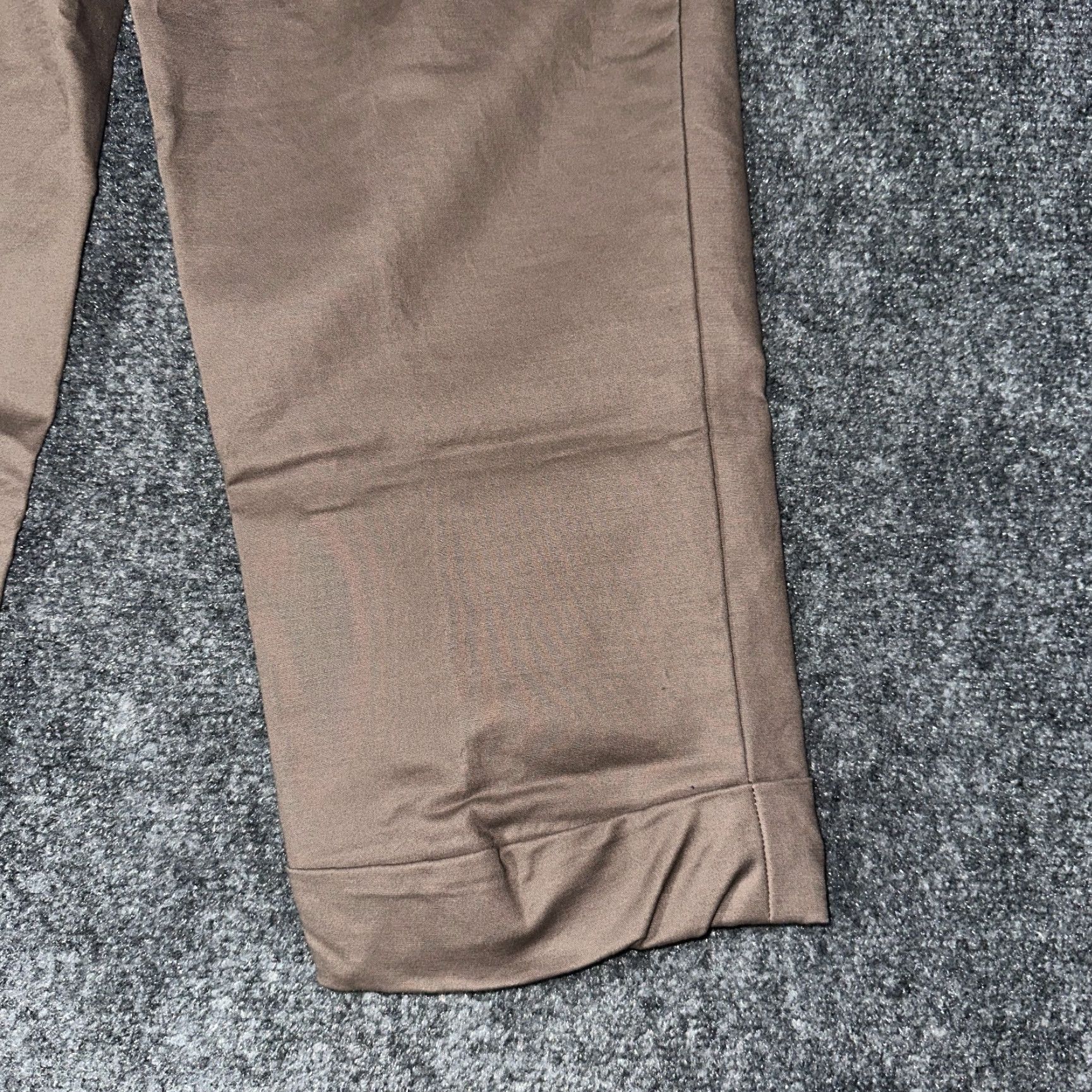 Ann Taylor Ann Taylor Signature Pants Womens 4 Brown Cotton Stretch Cuffed Crop Flat Front Size 27" / US 4 / IT 40 - 6 Thumbnail
