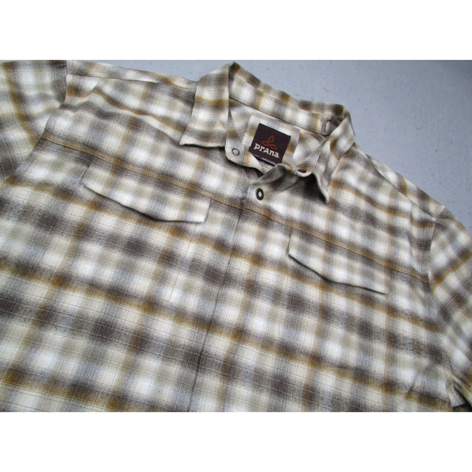 Prana prAna Shirt Mens Large Beige Plaid Button Up Flannel Snaps Outdoor Work Hike Size US L / EU 52-54 / 3 - 2 Thumbnail