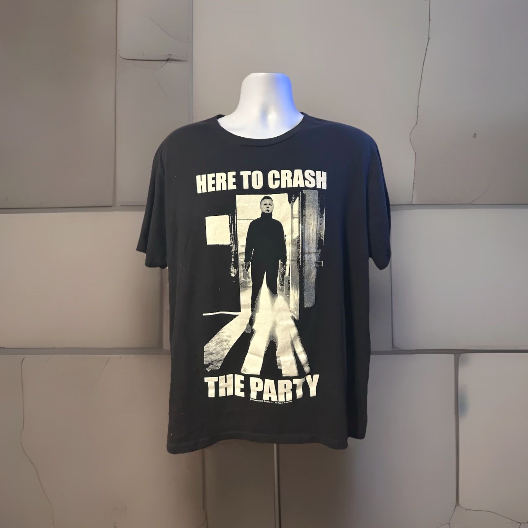 Vintage Here To Crash The Party Halloween 2 Michael Myers Shirt Men 2XL Black Graphic Size US XXL / EU 58 / 5 - 4 Thumbnail