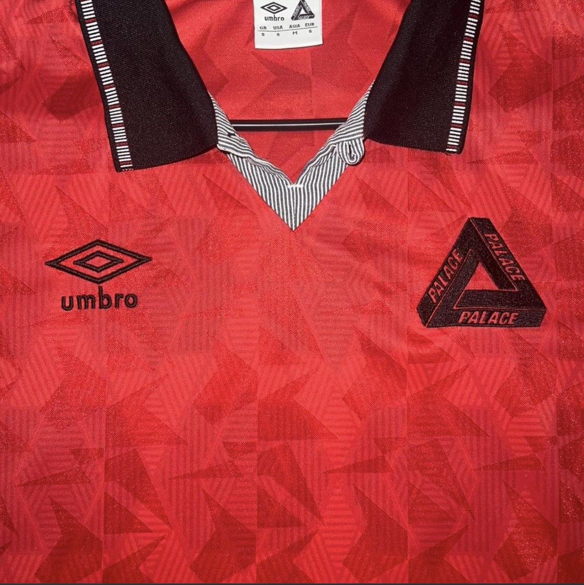 Palace × Umbro Palace X Umbro Red Soccer Jersey Size US S / EU 44-46 / 1 - 2 Thumbnail