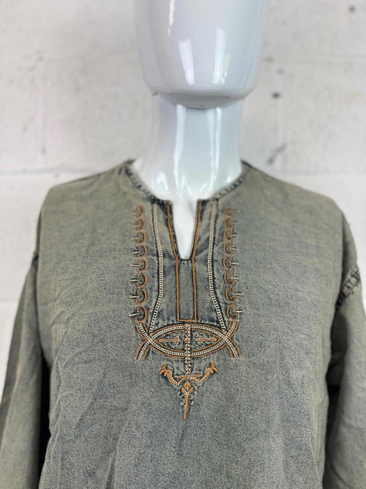 Versace Versace Men's Long Sleeve Embroidered Casual Top Size XL Size US XL / EU 56 / 4 - 2 Thumbnail