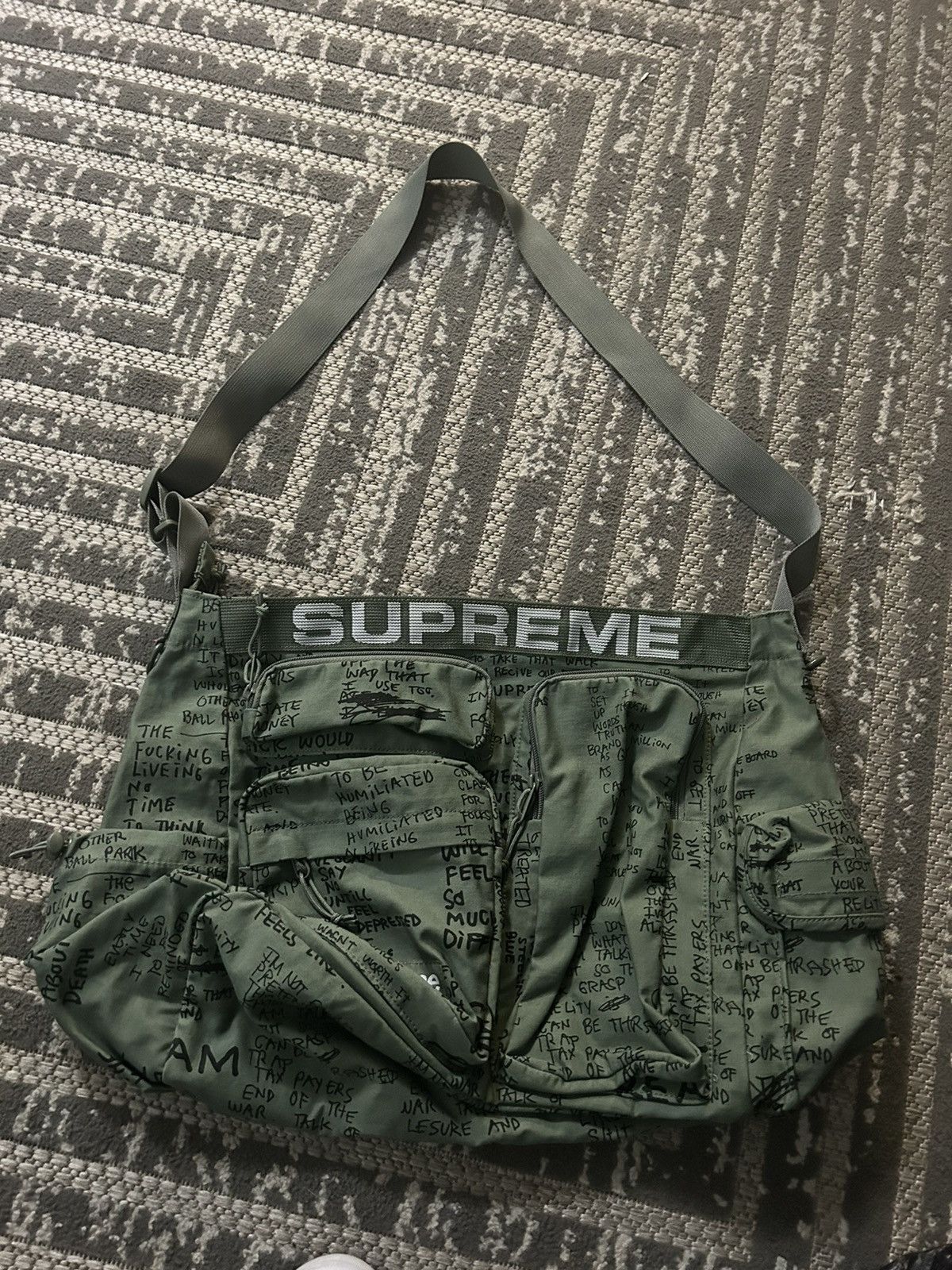 Supreme Shoulder Bag (SS19) Olive