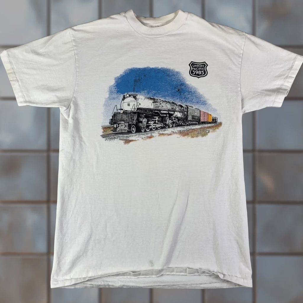Hanes VINTAGE Hanes union pacific T-shirt Large White Railroad Single stitch beefy T mens Vtg Size US L / EU 52-54 / 3 - 1 Thumbnail