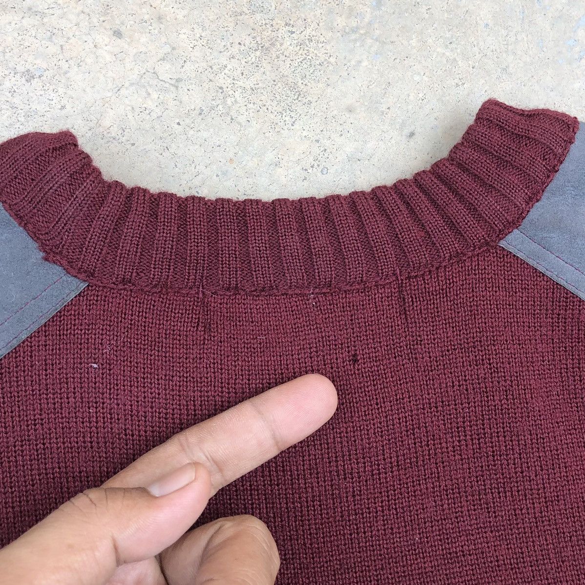 Burberry VTG Burberrys 100% Pure Wool With Burgundy Inserts Leather Size US M / EU 48-50 / 2 - 16 Thumbnail