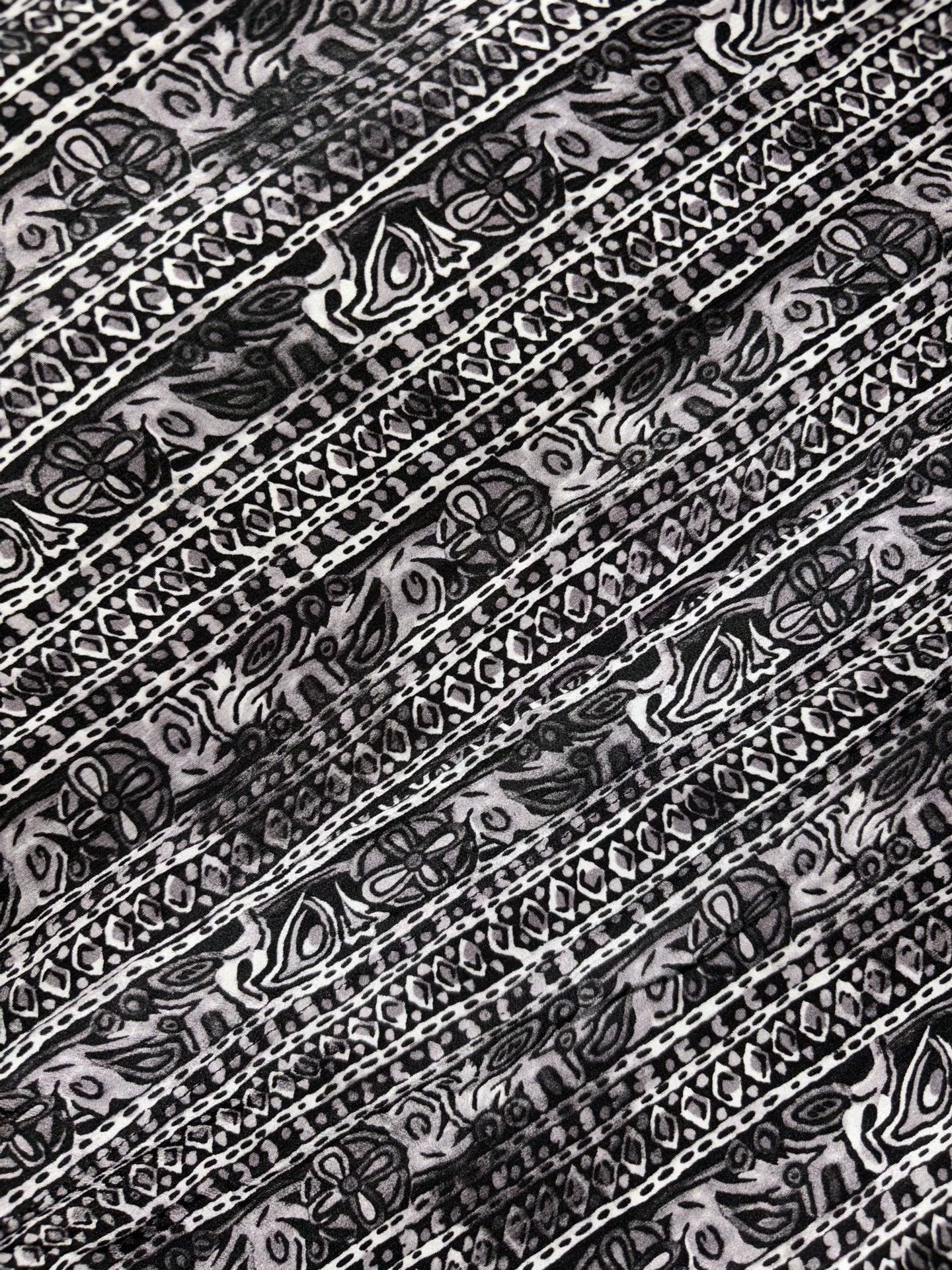 Saint Laurent Paris Saint Laurent SLP 2018SS Gypsy Silk Shirt FR 38 Size US S / EU 44-46 / 1 - 4 Thumbnail