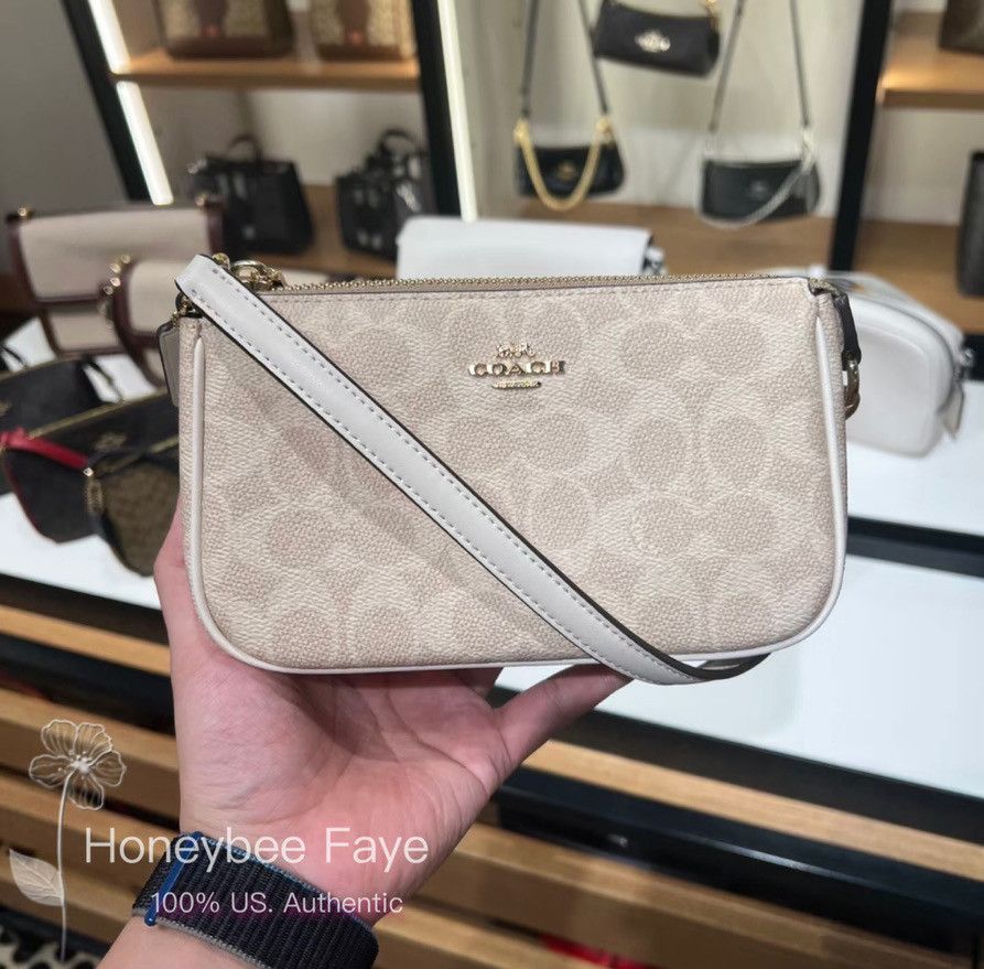 Coach Nolita 19 In Signature Canvas CW426 Size ONE SIZE - 1 Thumbnail