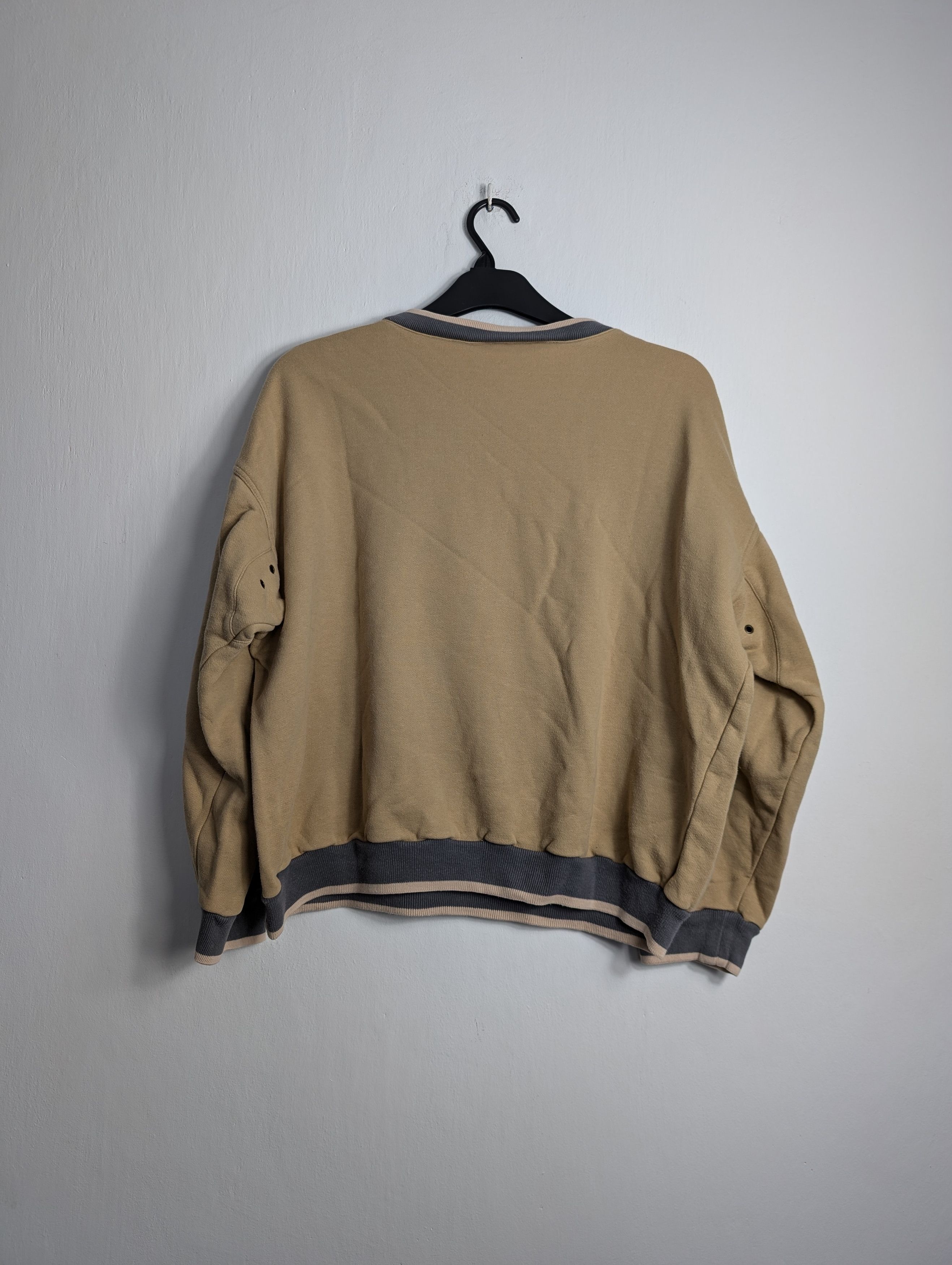 Adidas Vintage Adidas V-Neck Sweatshirt Boxy Sand Retro Y2K Size US M / EU 48-50 / 2 - 5 Thumbnail