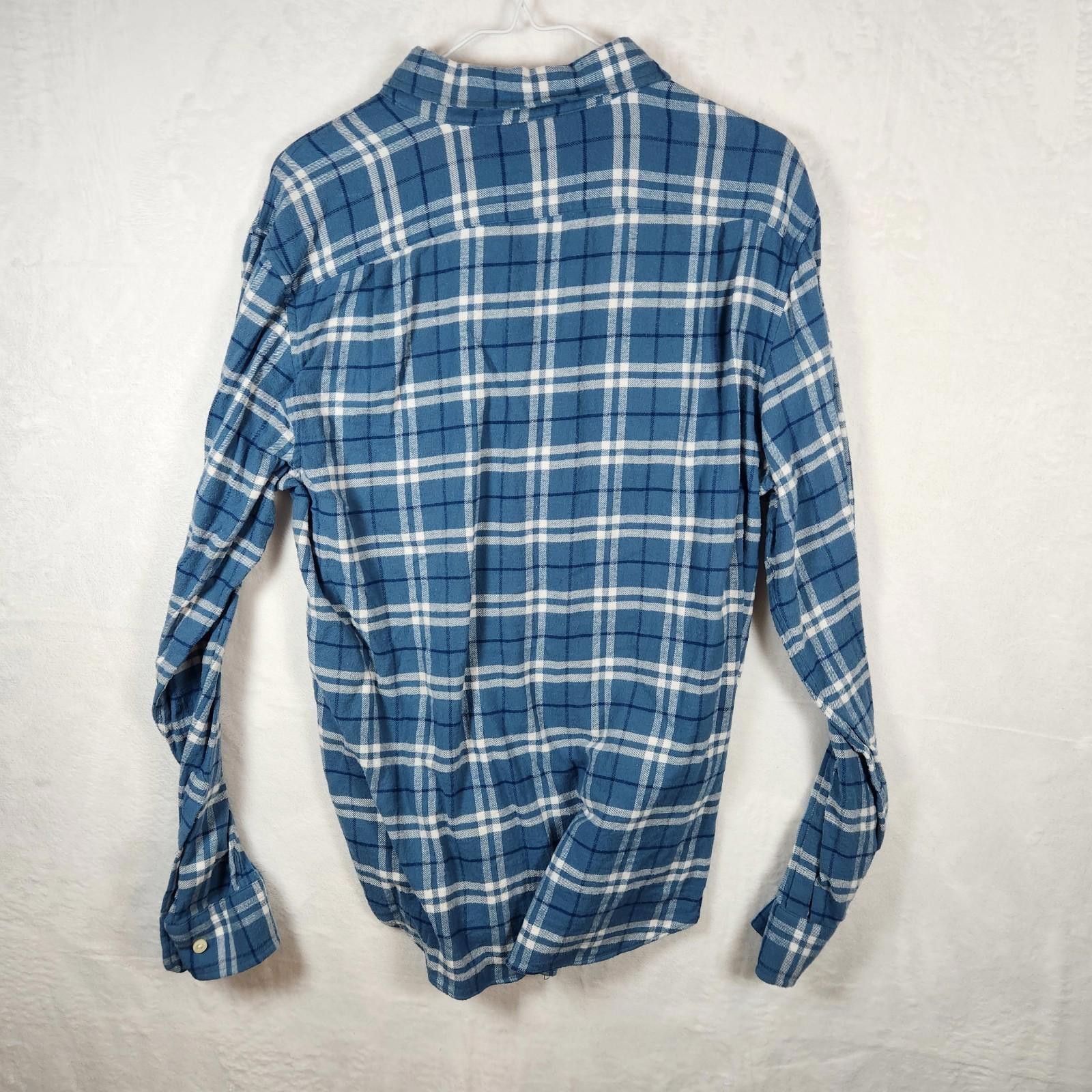 Nautica Nautica Classic Fit Blue Plaid Flannel Shirt Size Medium Size US M / EU 48-50 / 2 - 6 Thumbnail