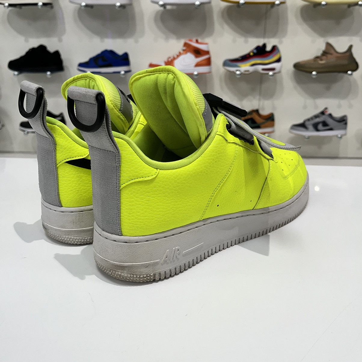 Nike Nike Air Force 1 Utility Volt Size US 12 / EU 45 - 6 Thumbnail
