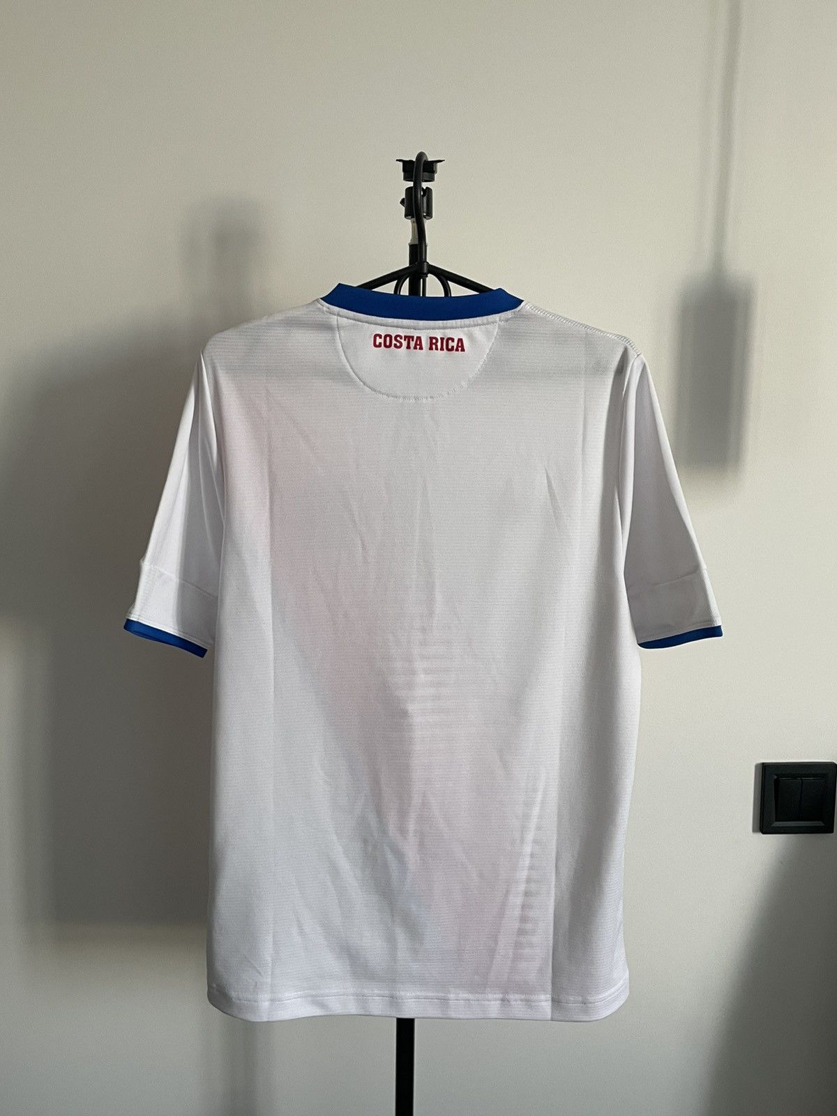 New Balance NEW BALANCE COSTA RICA 2016 2017 AWAY FOOTBALL SHIRT JERSEY Size US S / EU 44-46 / 1 - 3 Thumbnail