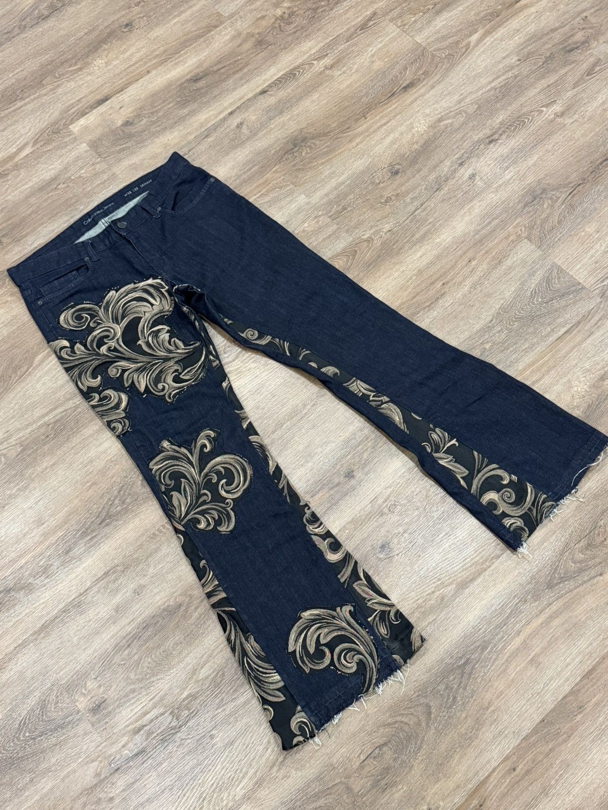 Calvin Klein Calvin Klein Jeans Baroque custom Patchwork Flare Denim Size US 33 - 4 Thumbnail