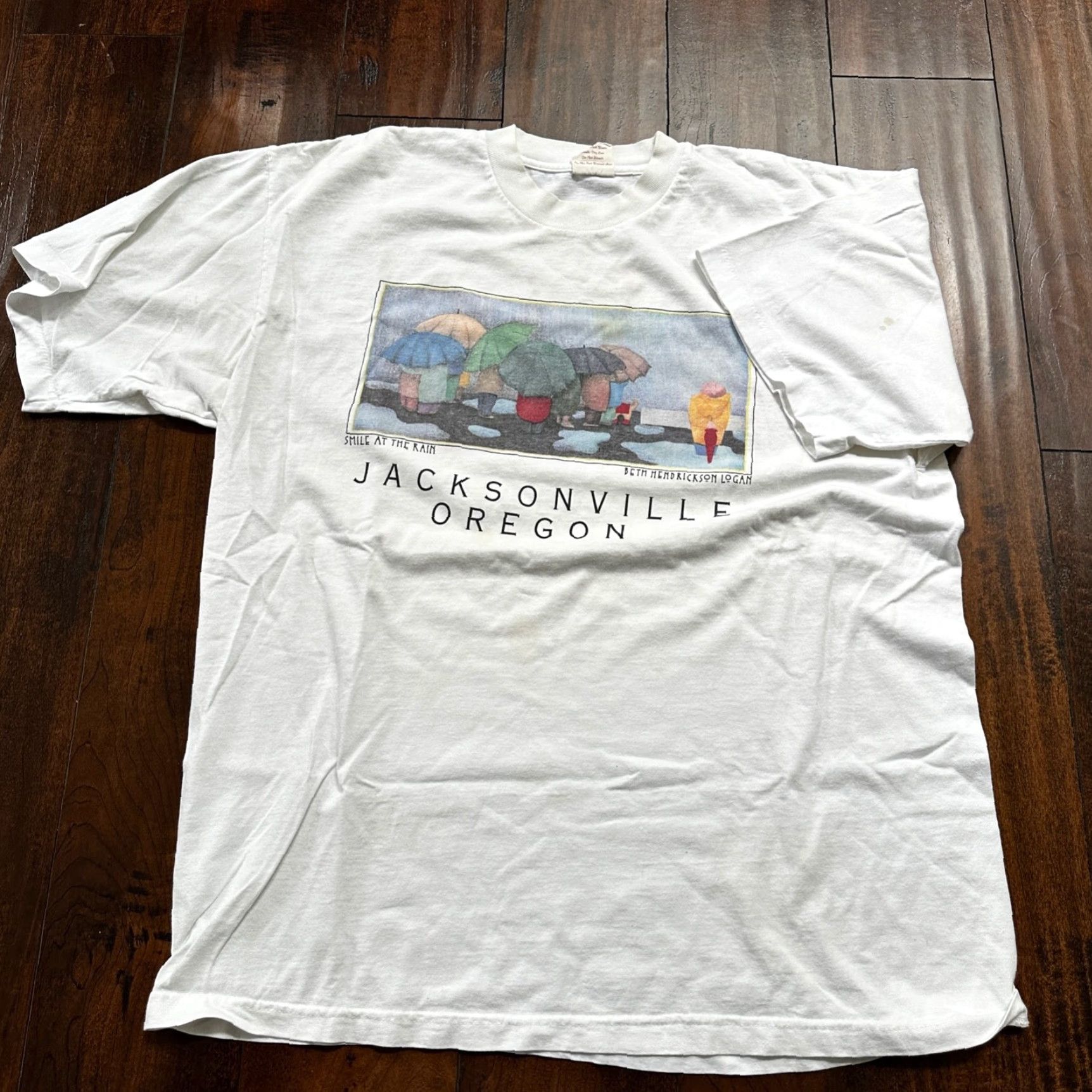 Rains VINTAGE Jacksonville Oregon Smile at Rain T Shirt Beth Logan Art PDX Umbrella Sad XL White Mens T-Shirt 70s 80s 90s Size US XL / EU 56 / 4 - 6 Thumbnail