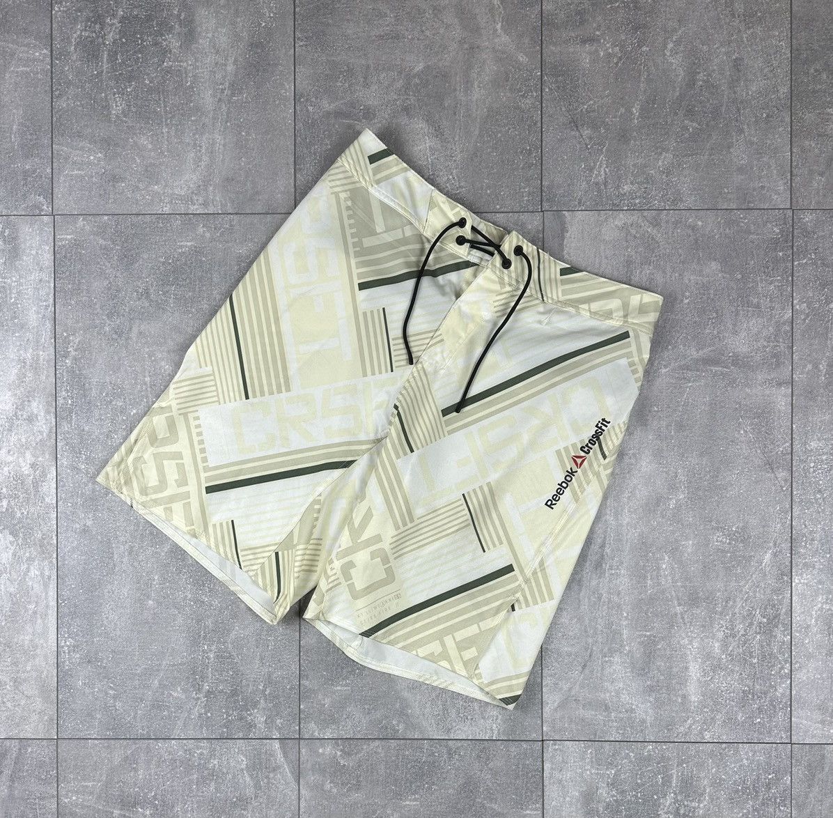 Reebok Reebok CrossFit Geometric Print Logo Sport Short Size US 29 - 1 Thumbnail