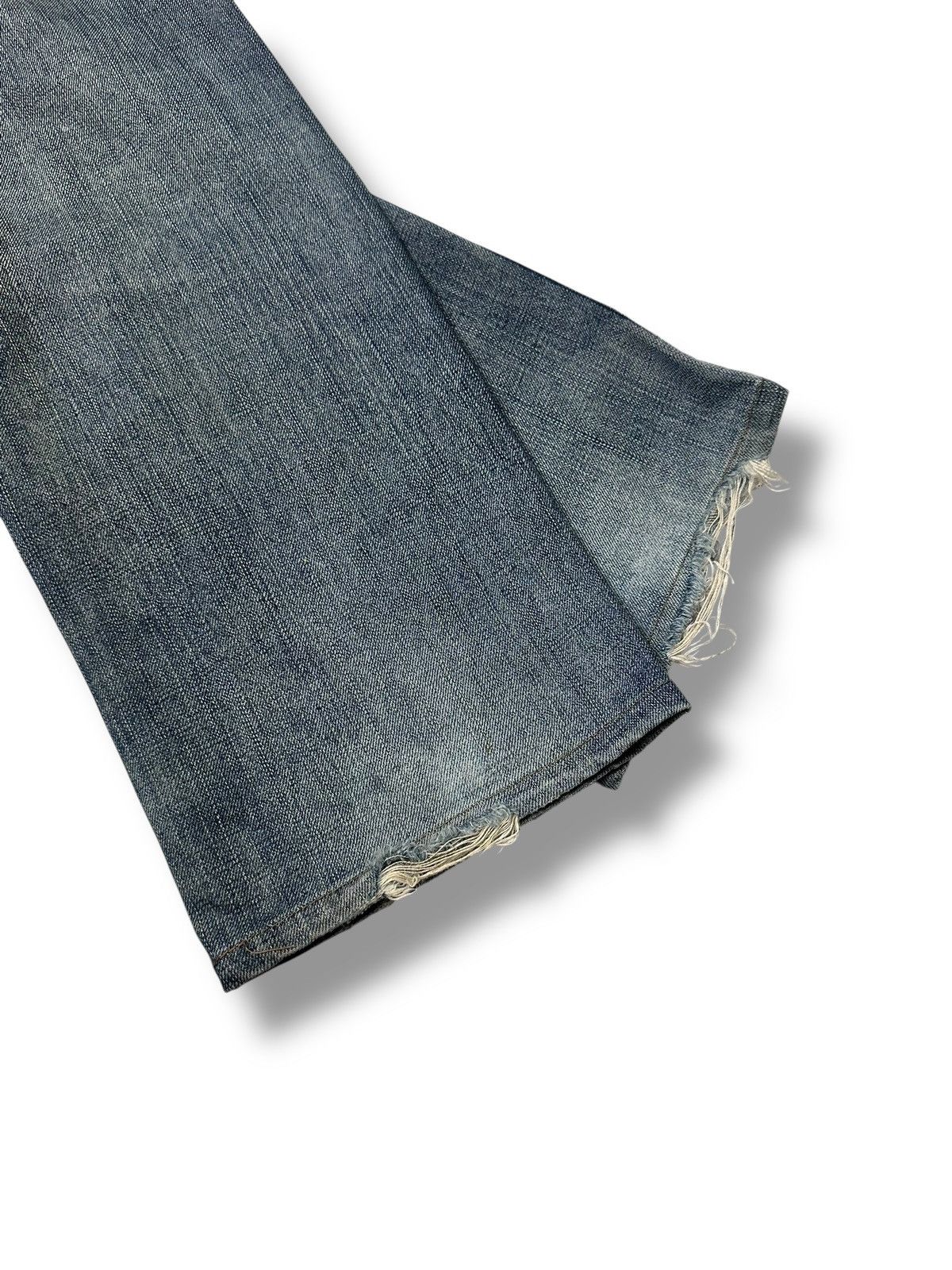 Edwin Edwin 503 Straight Cut Vintage Distressed look with Bluewash Size US 30 / EU 46 - 15 Thumbnail