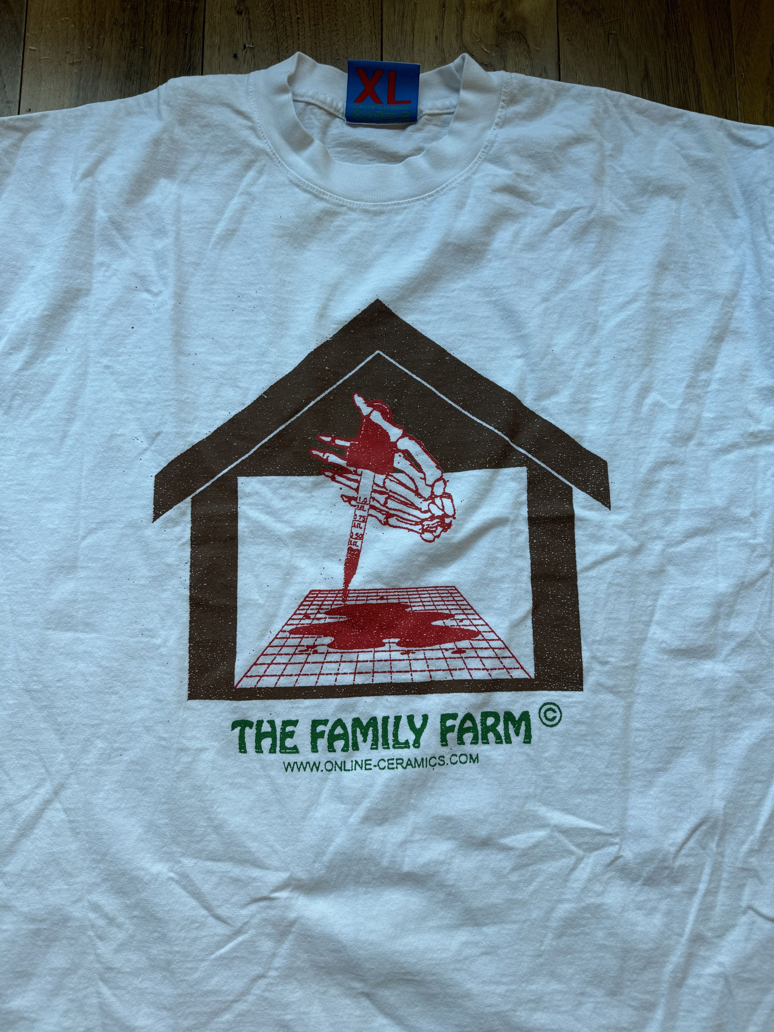 Online Ceramics Online Ceramics The Family Farm T-shirt Size US XL / EU 56 / 4 - 2 Thumbnail