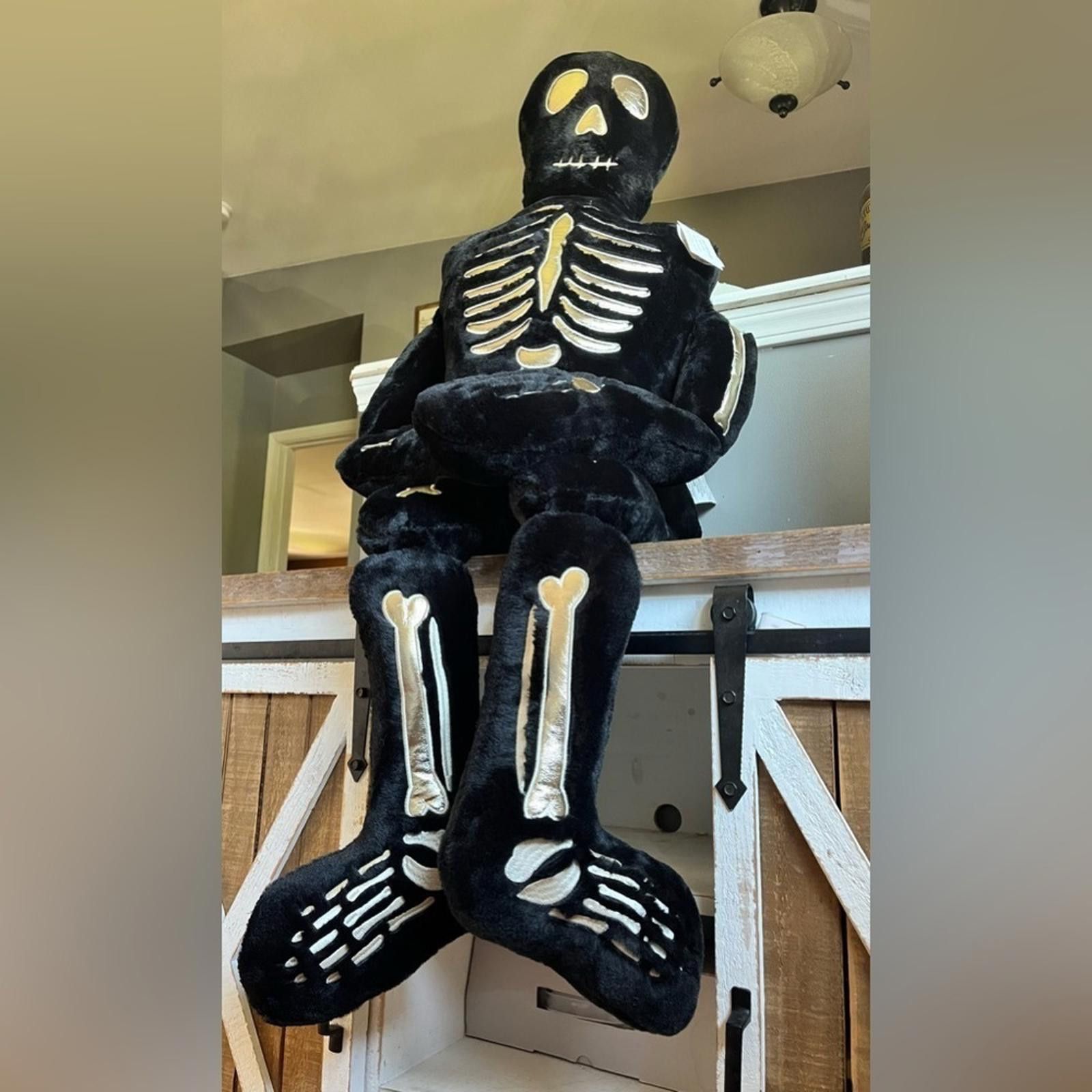 Isaac Mizrahi Isaac Mizrahi Black And Gold Skeleton Body Pillow NWT Size ONE SIZE - 2 Thumbnail