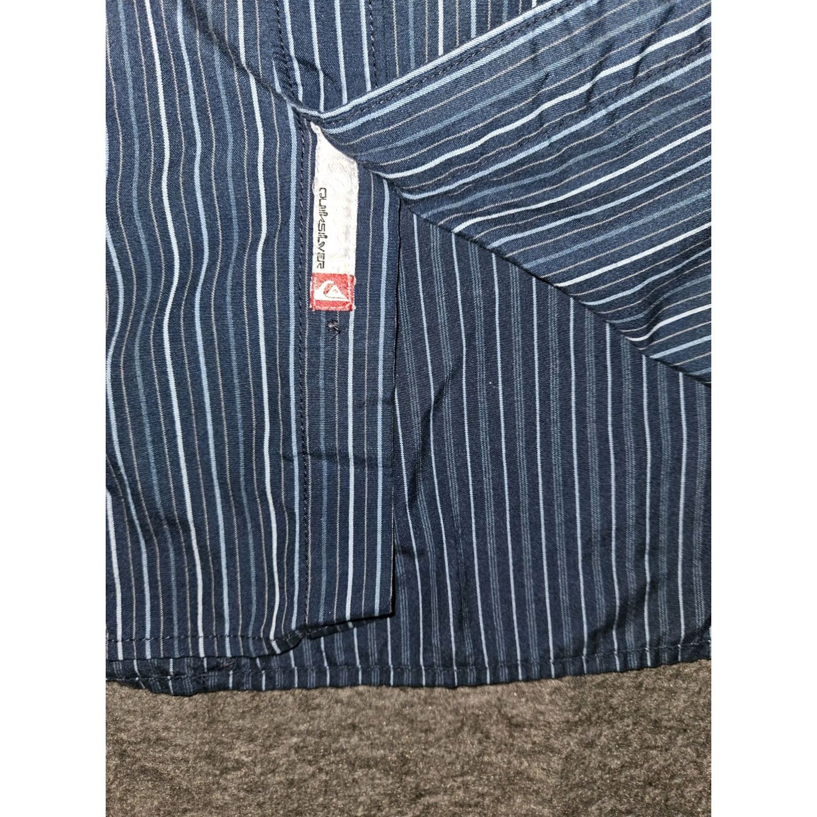 Quiksilver Quicksilver Button Up Shirt Mens XL Long Sleeve Blue Striped 90s Casual Logo Shirt Size US XL / EU 56 / 4 - 5 Thumbnail