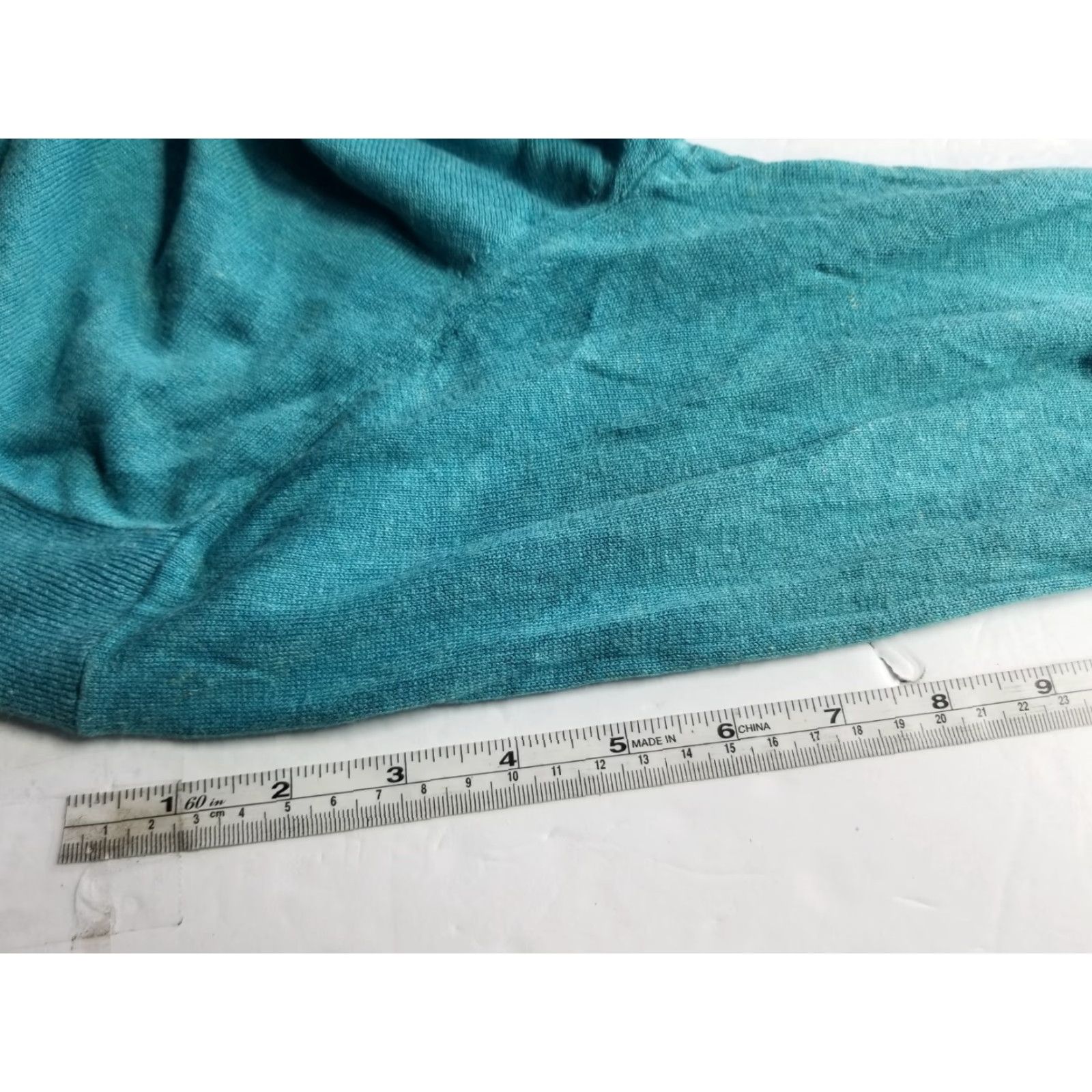 Banana Republic Banana Republic Sweater Men Long Sleeve V-neck Silk Linen Size Large Teal Green Mens Size US L / EU 52-54 / 3 - 7 Thumbnail