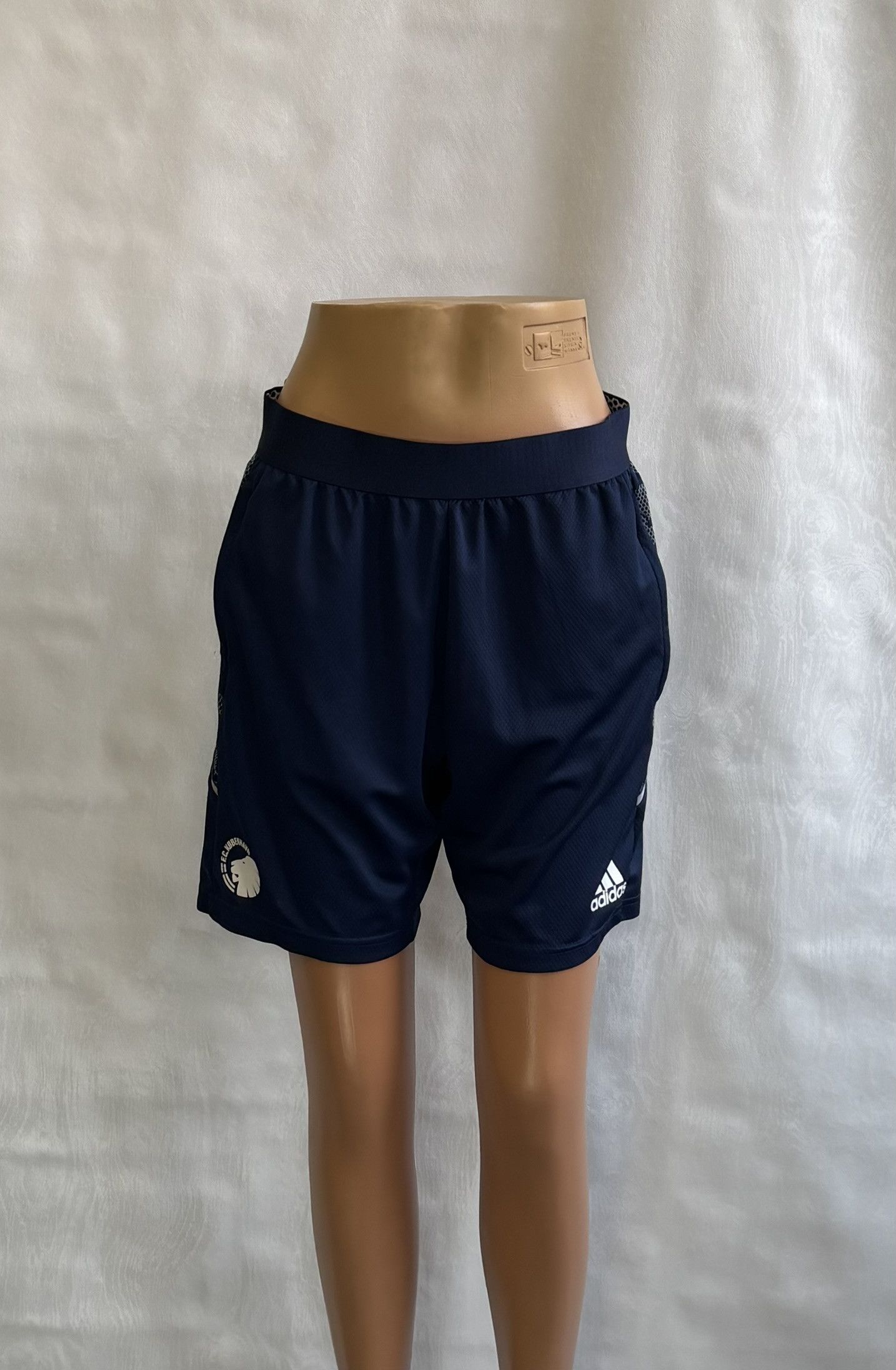 Adidas FC Copenhagen 2020/2021 Adidas Primeblue Football Shorts Size US 33 - 2 Thumbnail