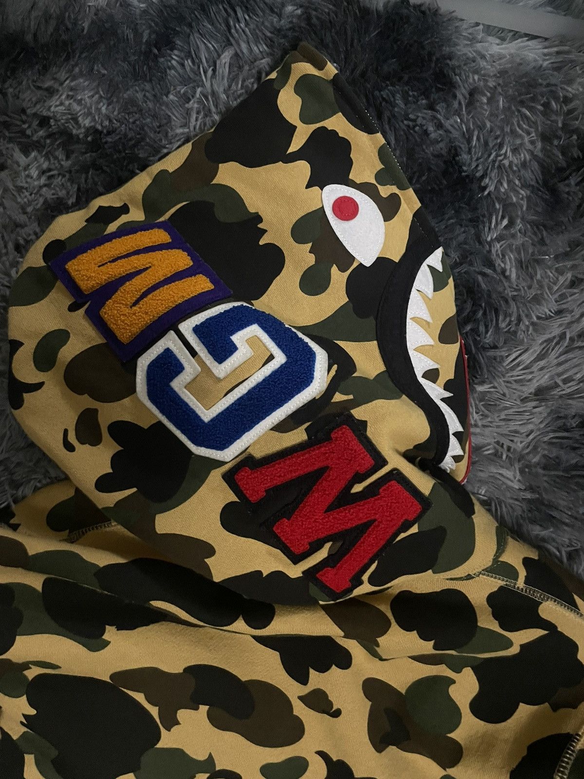 Bape 1st Camo Shark Full Zip Hoodie Size US L / EU 52-54 / 3 - 3 Thumbnail