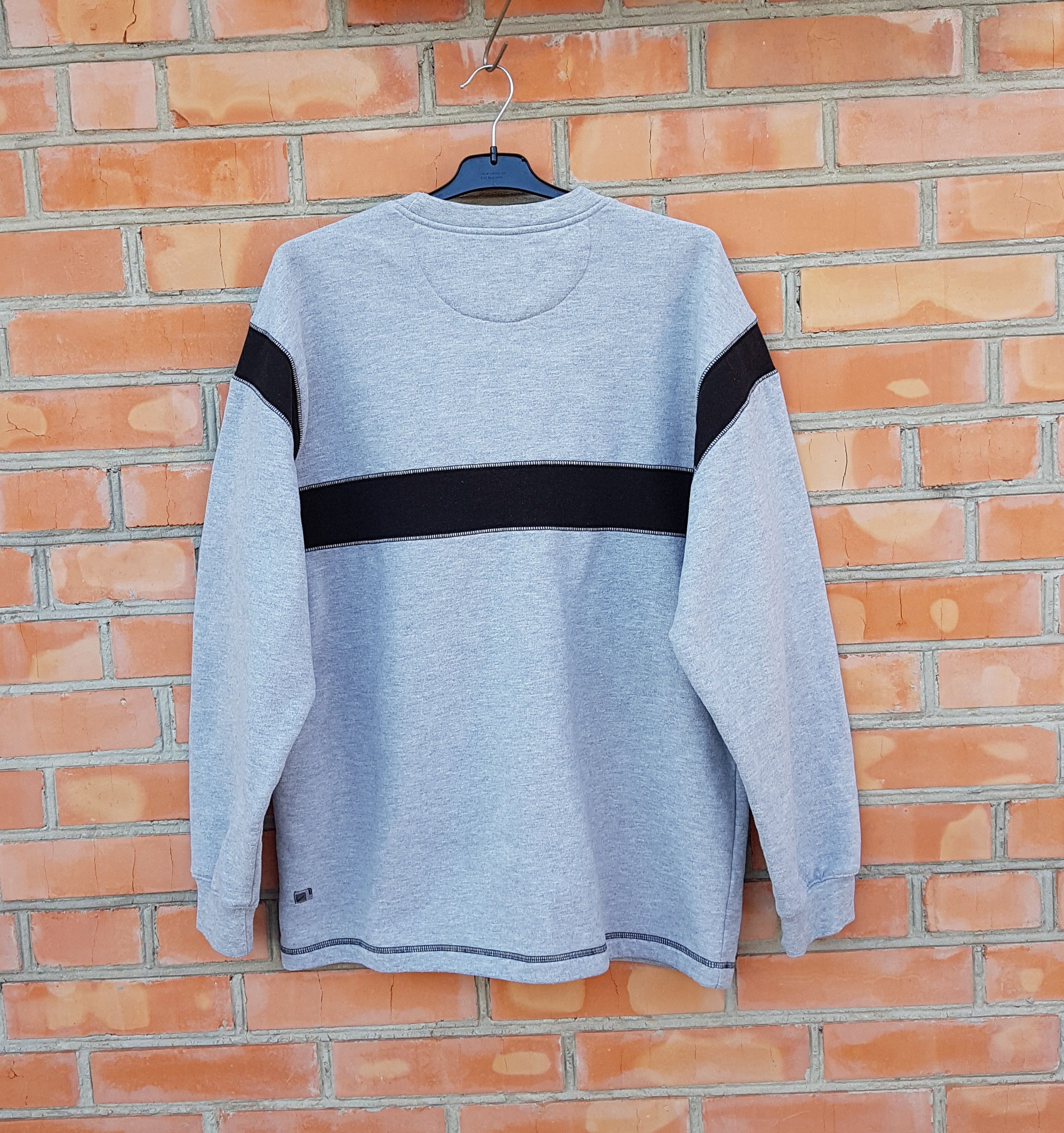Nike Vintage y2k Nike Sweatshirt Pullover 90s 00s sz XL Size US XL / EU 56 / 4 - 5 Thumbnail