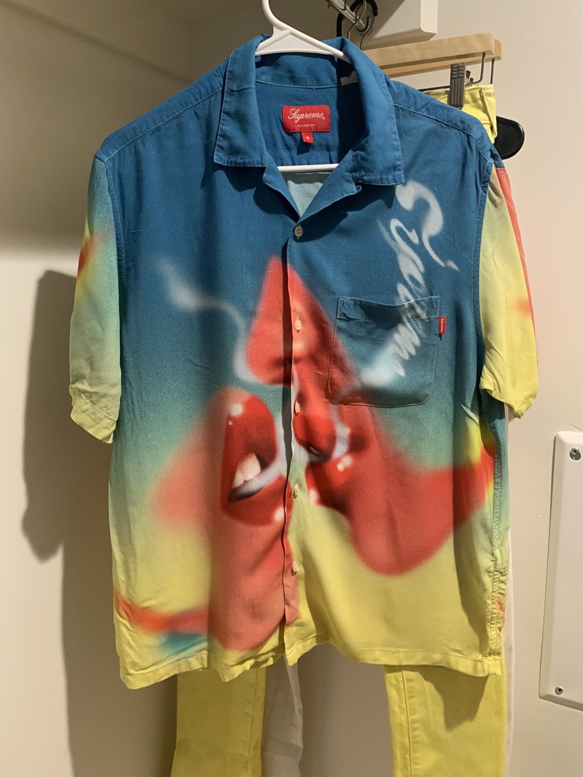Supreme Supreme Blow Back kiss rayon shirt | Grailed