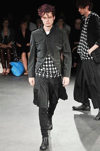 Comme des Garcons Comme des Garcons Black dovetail hooded suit jacket Size XS / US 0-2 / IT 36-38 - 9 Thumbnail