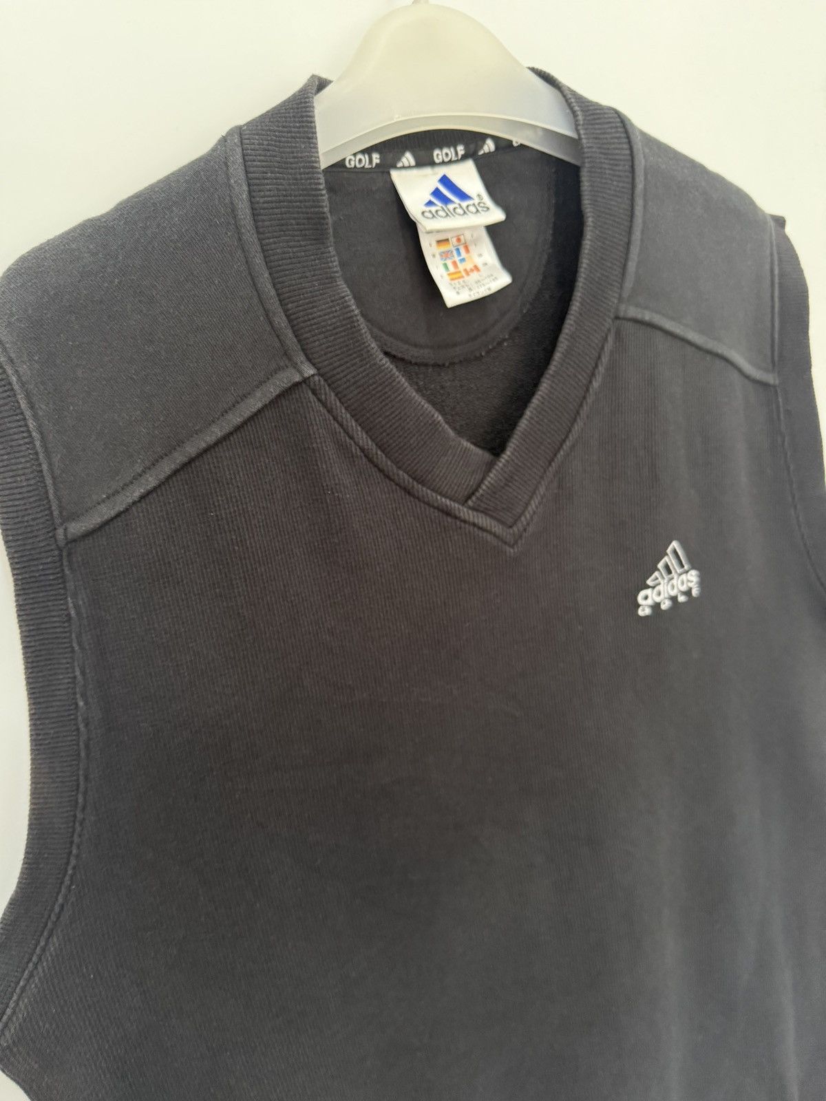 Adidas 🔥 Adidas 90's 3stripes Streetwear Sleeveless V-Neck Sweat Size US L / EU 52-54 / 3 - 2 Thumbnail