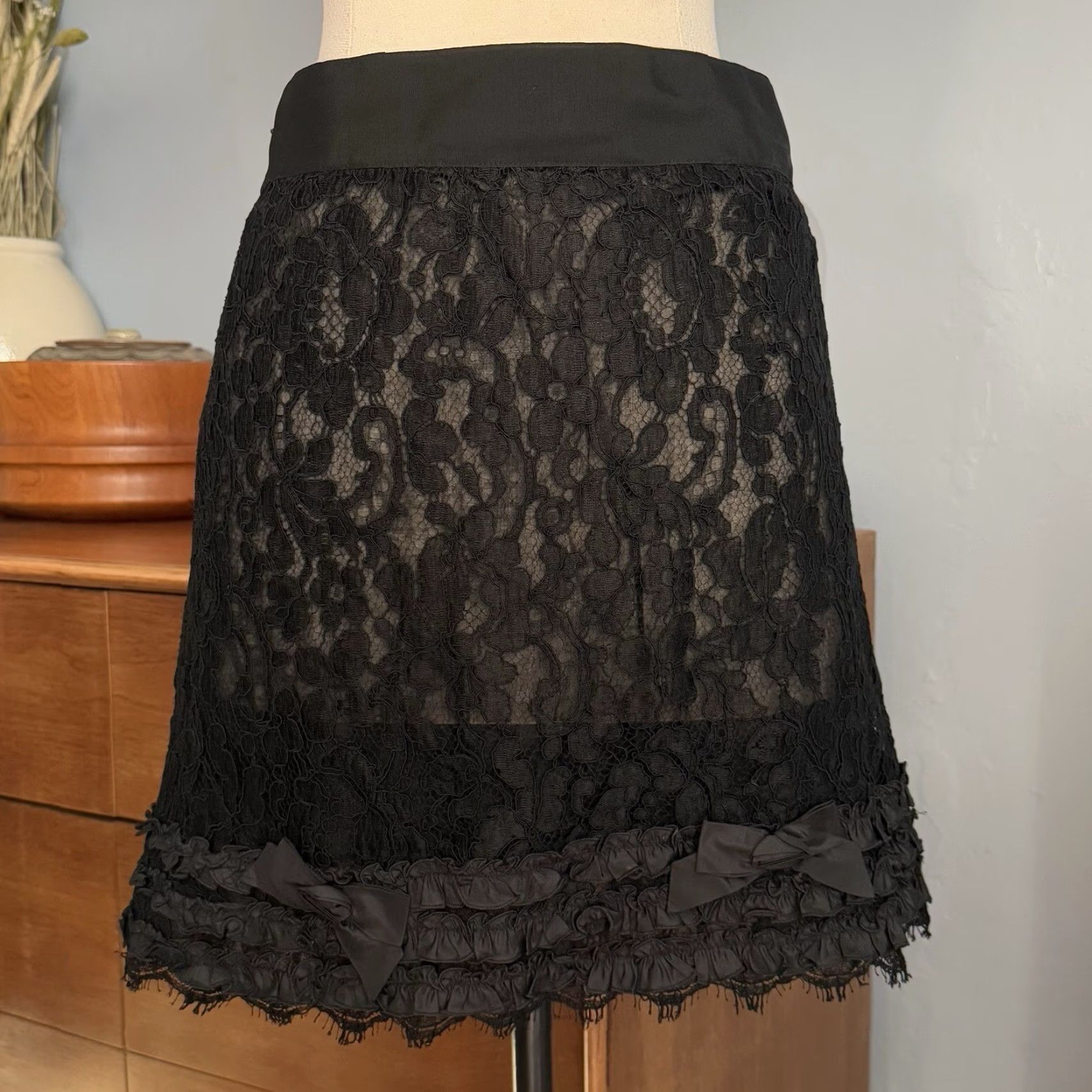 Moschino VINTAGE Moschino Black Silk Lace Mini Skirt Black Sheer Unlined Size US 8 Size 30" / US 8 / IT 44 - 3 Thumbnail