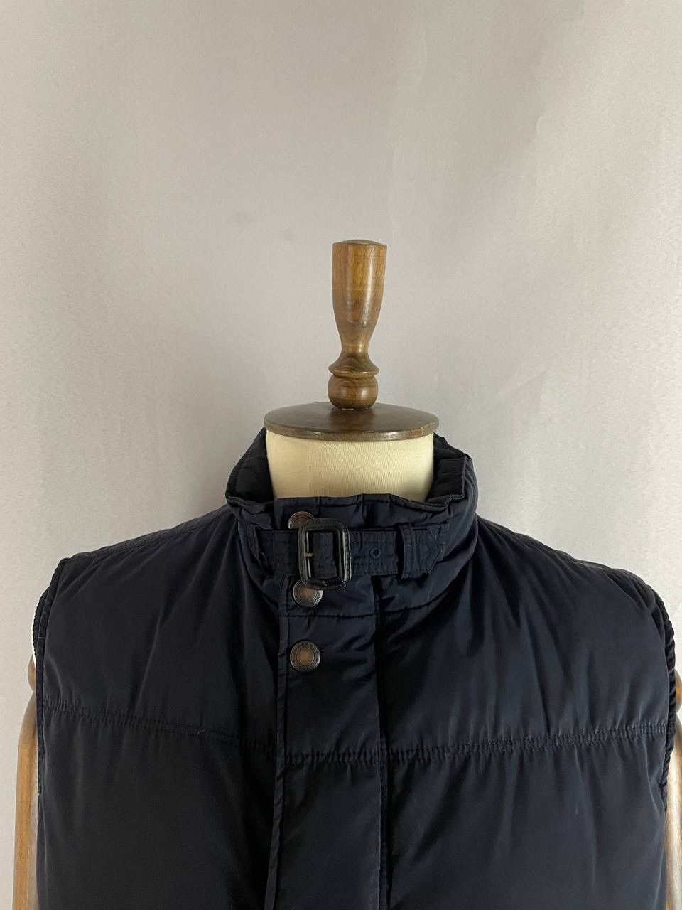 Burberry Burberry Brit Down Vest Navy Jacket Nova Check Size US L / EU 52-54 / 3 - 3 Thumbnail