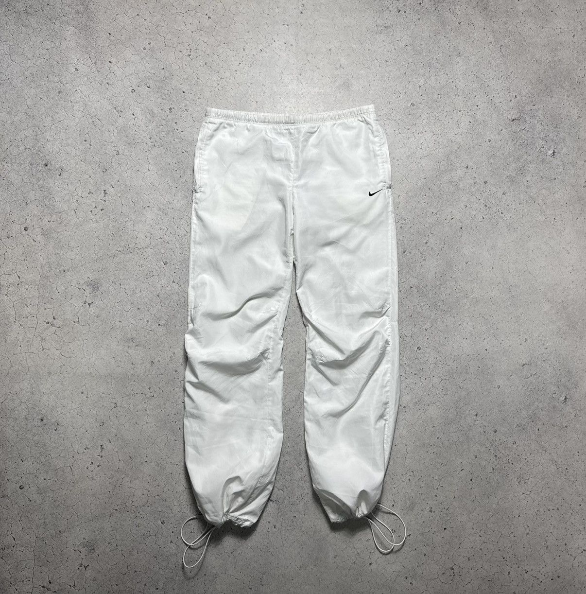 Nike Nike Vintage Baggy Track Pants White Drill Swoosh Nylon Size US 30 / EU 46 - 1 Thumbnail