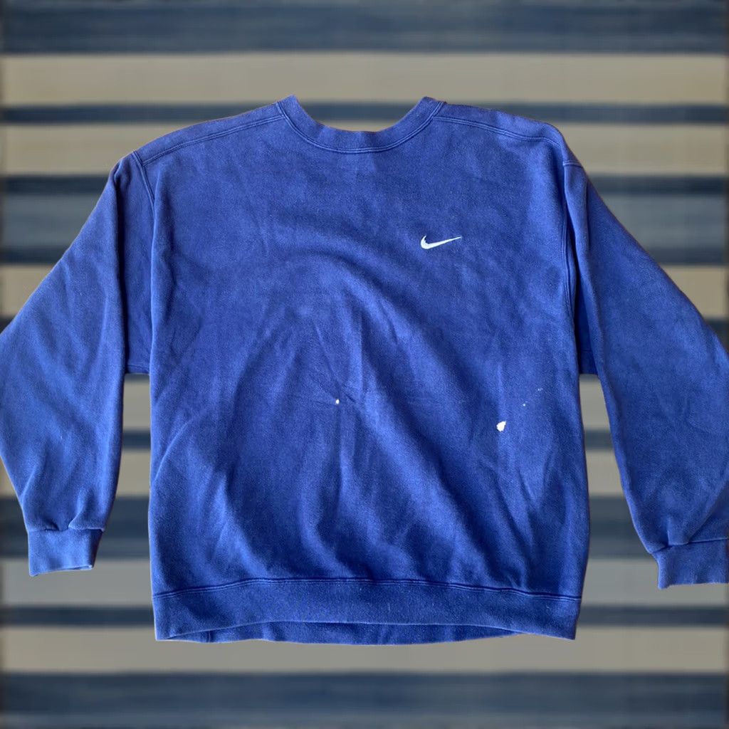 Nike VINTAGE Nike Swoosh Navy Sweatshirt L Large White Tag Mens 90s Crew Neck Pullover Logo Embroidered Size US L / EU 52-54 / 3 - 1 Thumbnail