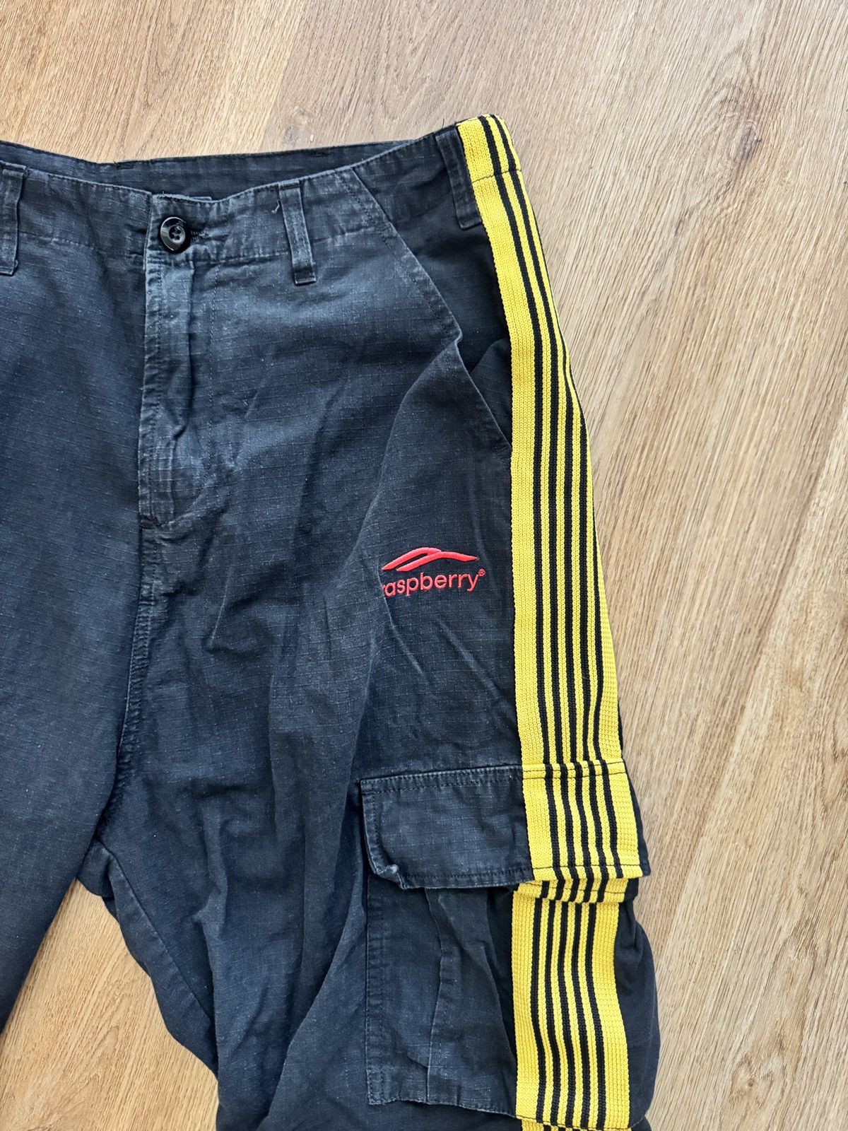 The GV Gallery The GV Gallery Convertible Cargos Size US 32 / EU 48 - 2 Thumbnail