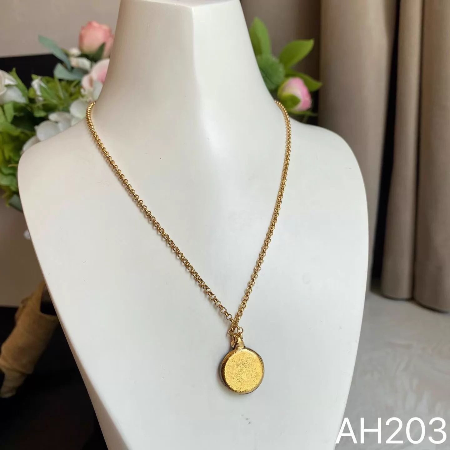 Chanel Chanel 24P Black & White CC Disk Necklace AH203 Size ONE SIZE - 4 Thumbnail