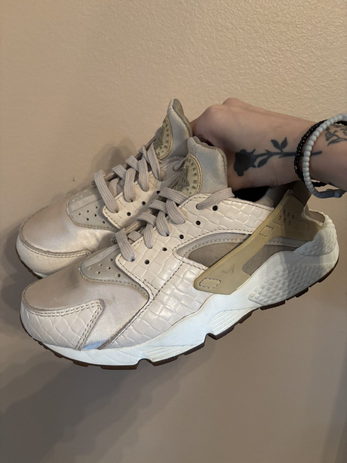 Nike Nike Wmns Air Huarache Run Premium 'Oatmeal' Size US 9 / IT 39 - 6 Thumbnail
