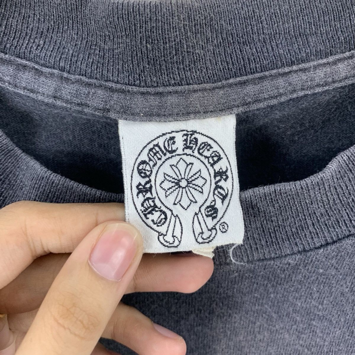 Chrome Hearts Vintage OG CHROME HEARTS Cross Swords Logo Tee Shirt Top Size S / US 4 / IT 40 - 9 Thumbnail