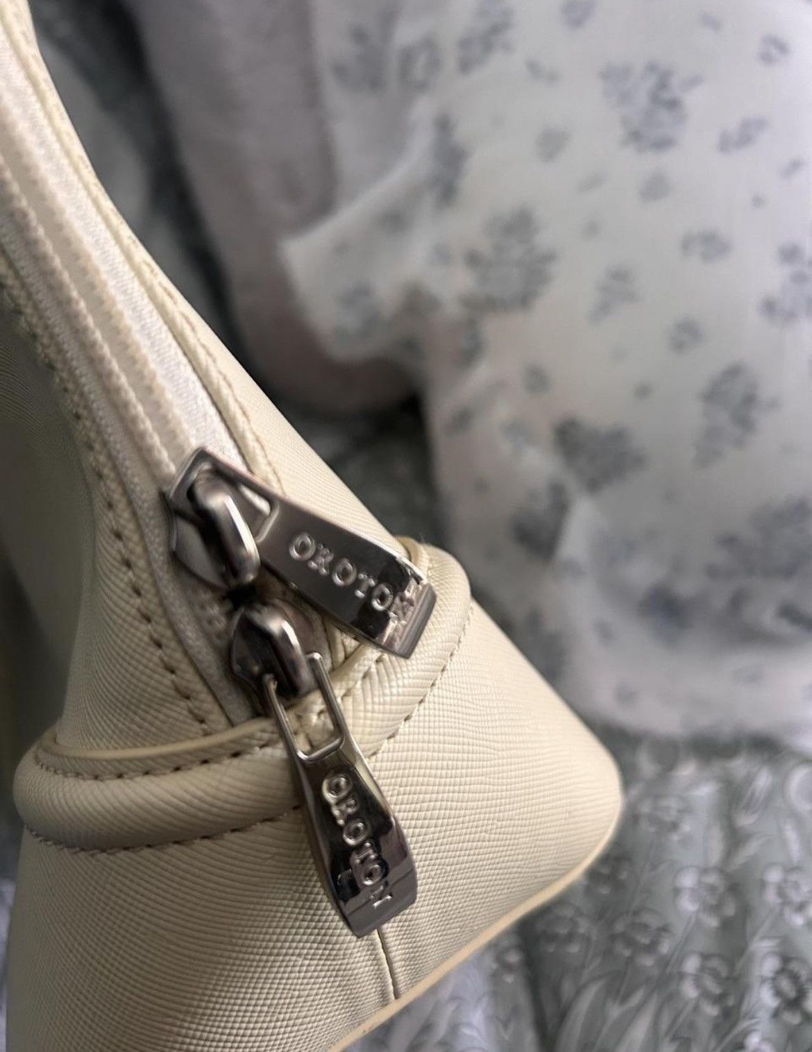 Other Cream leather shoulder bag by Oroton, model "Melanie". Size ONE SIZE - 2 Thumbnail