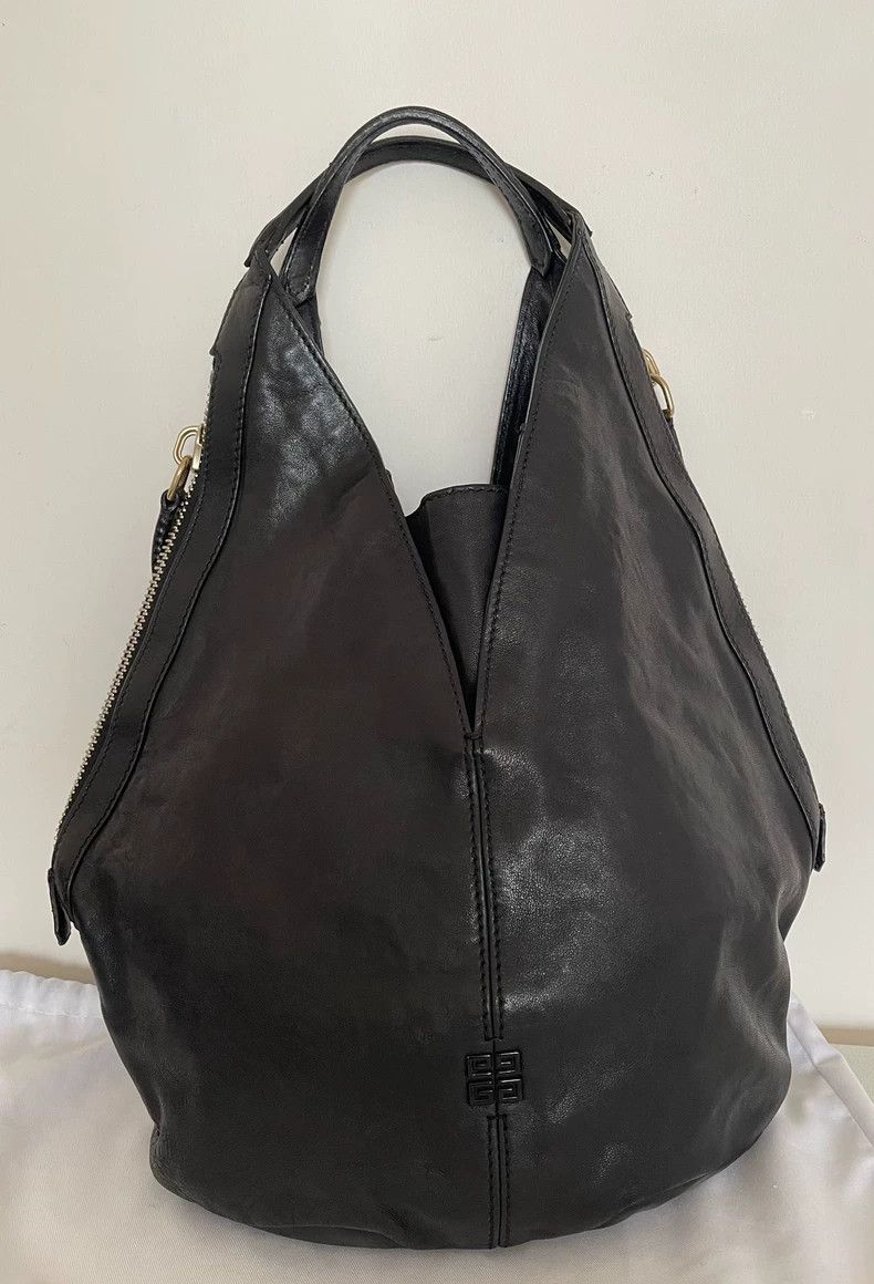 Givenchy Givenchy ShoulderUnderarm bag Large Capacity Soft Leather Size ONE SIZE - 1 Thumbnail