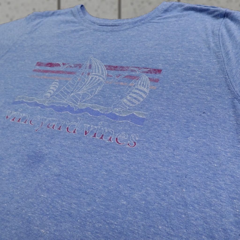 Vineyard Vines Vineyard Vines Shirt Womens M Blue Sailing Logo Nautical Beach Ocean Surf Preppy Shirt Womens M Blue Nautical Beach Ocean Surf Preppy Size M / US 6-8 / IT 42-44 - 1 Thumbnail