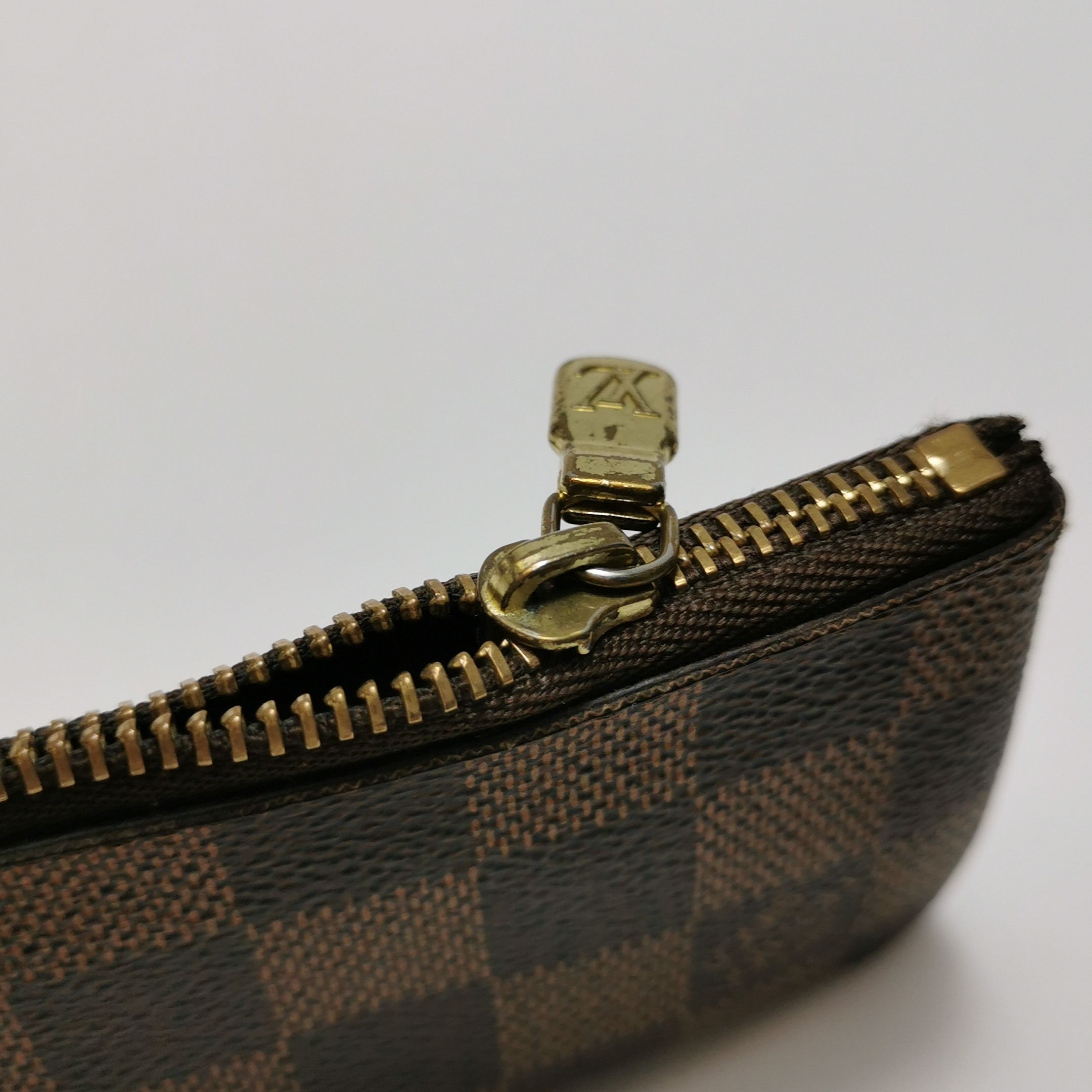 Louis Vuitton Louis Vuitton (LV) Checkerboard Coin Purse -y2506 Size ONE SIZE - 6 Thumbnail