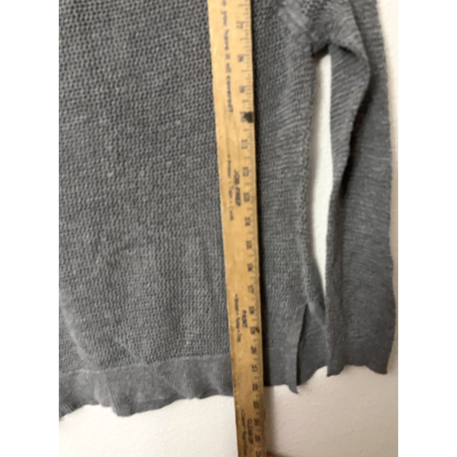 American Eagle Outfitters VINTAGE American Eagle Women's Sweater Cardigan Open-Knit Button Gray Medium Clothing Size M / US 6-8 / IT 42-44 - 4 Thumbnail