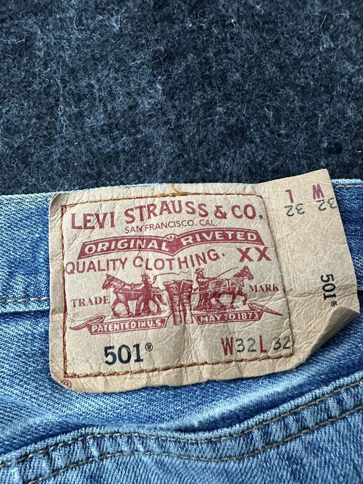 Levi's Vintage Levis 501 Blue Washed Faded Denim 32x32 D467 Size US 32 / EU 48 - 9 Thumbnail