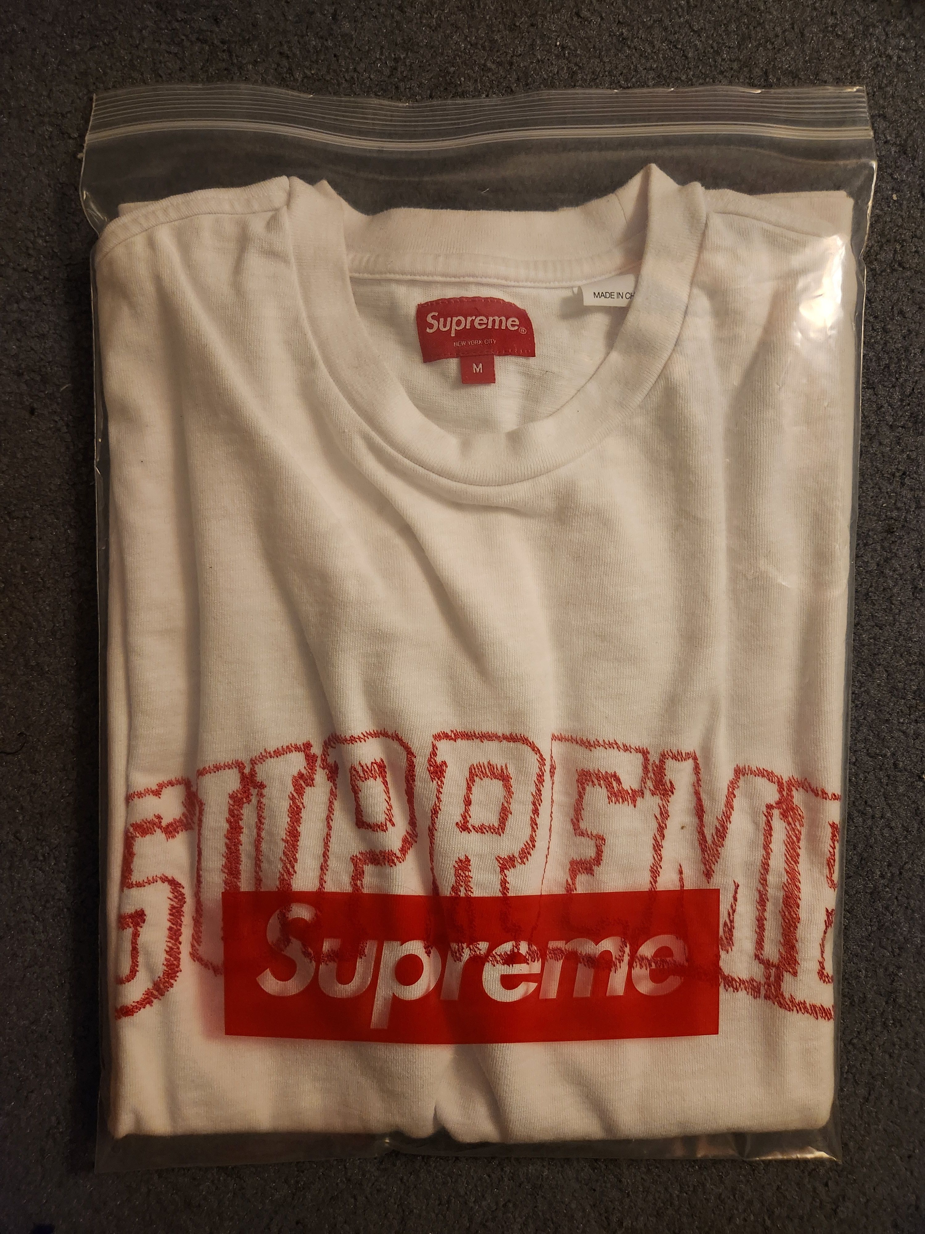 Supreme Supreme Sketch Embroidered S/S Top Medium Size US M / EU 48-50 / 2 - 1 Thumbnail