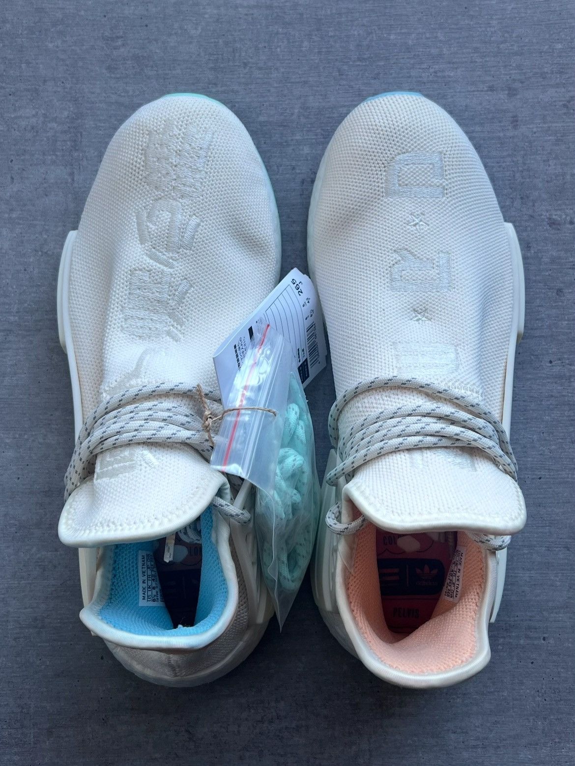 Adidas × Pharrell Adidas NMD Hu x N.E.R.D. 20th Anniversary Size US 8.5 / EU 41-42 - 3 Thumbnail