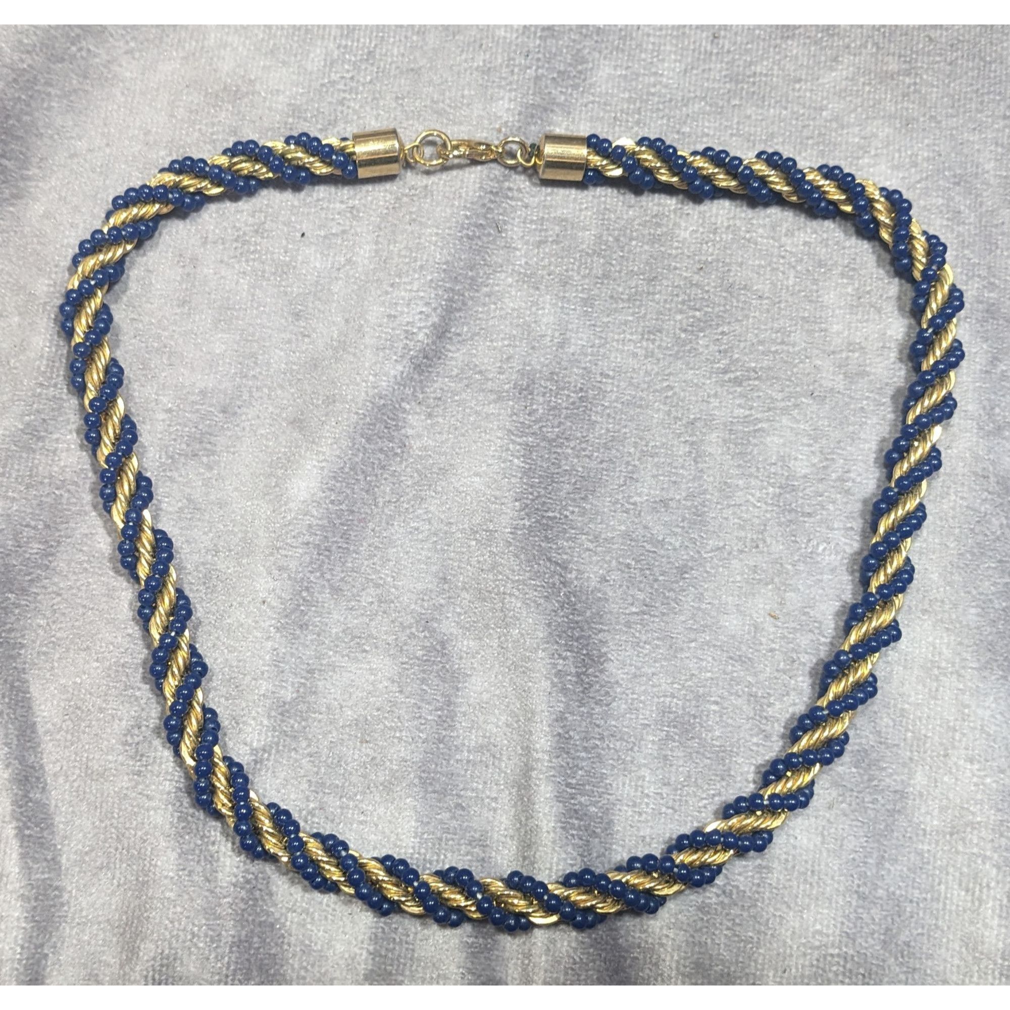 Other Elegant Vintage French Twist Gold Tone Chain Necklace With B Size ONE SIZE - 6 Thumbnail