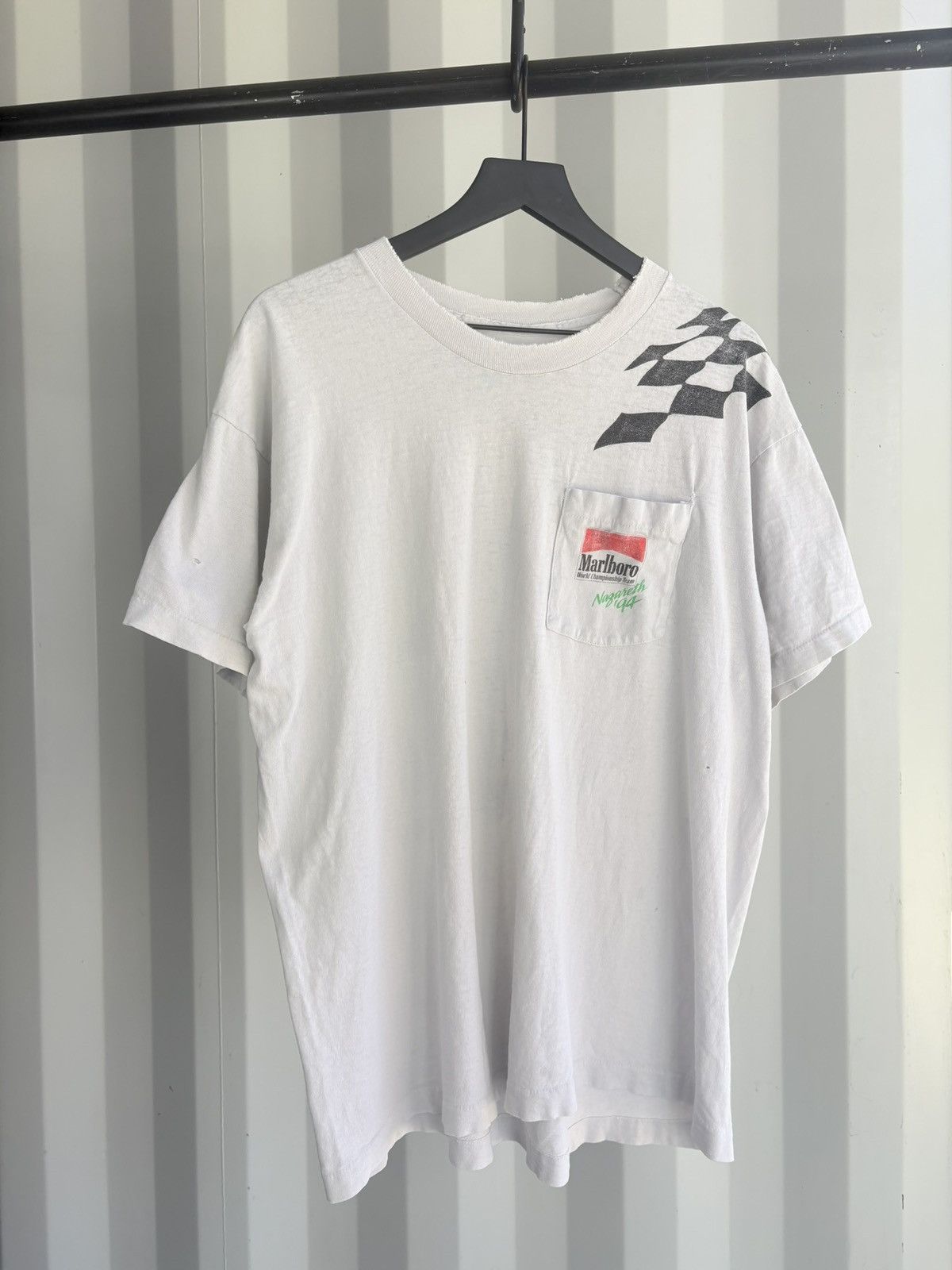Vintage Vintage Marlboro Racing Shirt Faded Distressed Band Grunge Size US XL / EU 56 / 4 - 1 Thumbnail