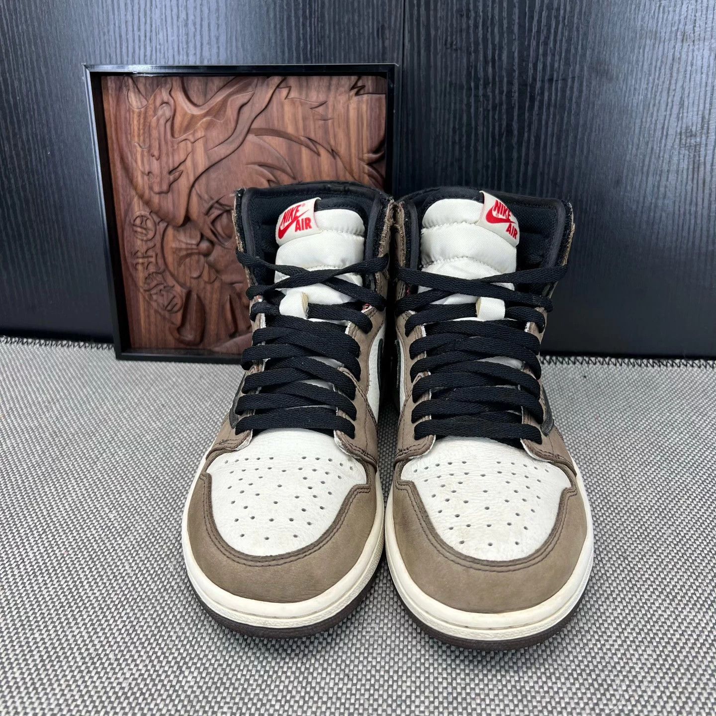 Nike AJ1 High TS Original Reverse Swoosh Size US 9 / EU 42 - 1 Thumbnail
