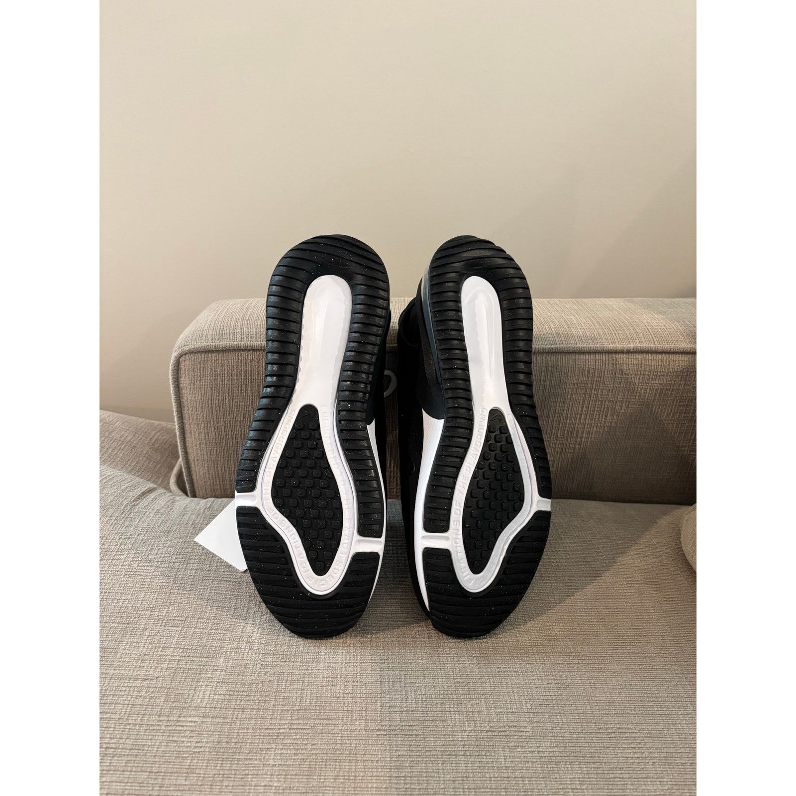 Nike Nike Air Max 270 GO Size US 7 / EU 40 - 5 Thumbnail