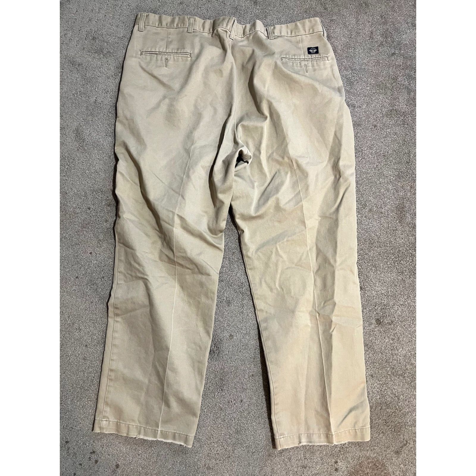 Dockers DOCKERS Chinos Pants Flat Front 44x32 Beige 100% Cotton Classic Fit Regular Men Size US 44 / EU 60 - 2 Thumbnail